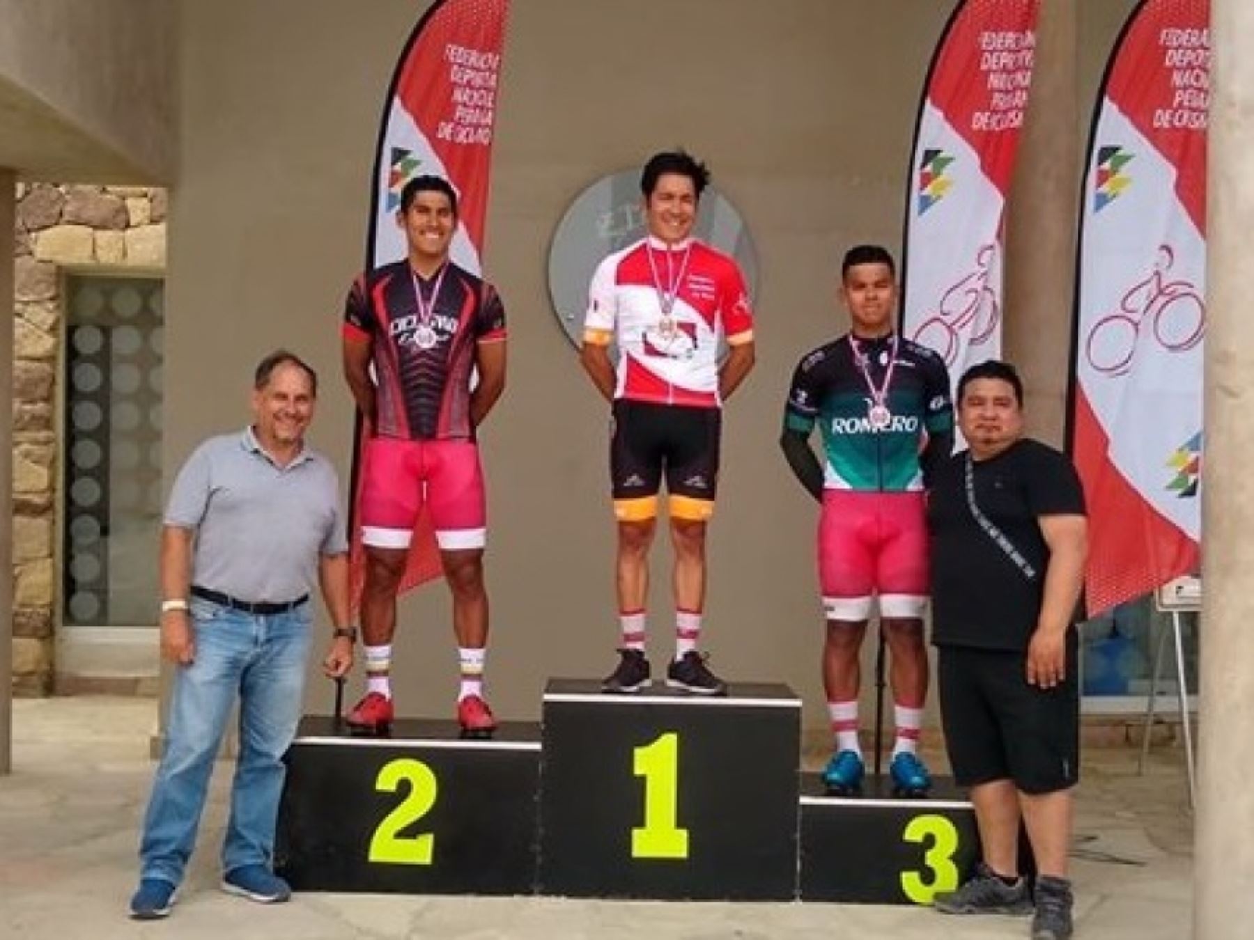 Royner Navarro se consagró campeón nacional de ciclismo en ruta