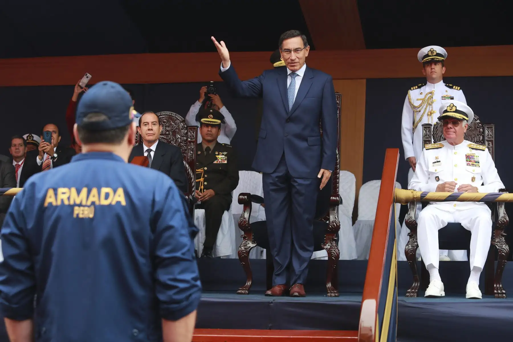 El Presidente de la república Martin Vizcarra, asiste a la ceremonia del zarpe del Buque Oceanográfico B.A.P. Carrasco a la Antártida. Foto: ANDINA/ Prensa Presidencia