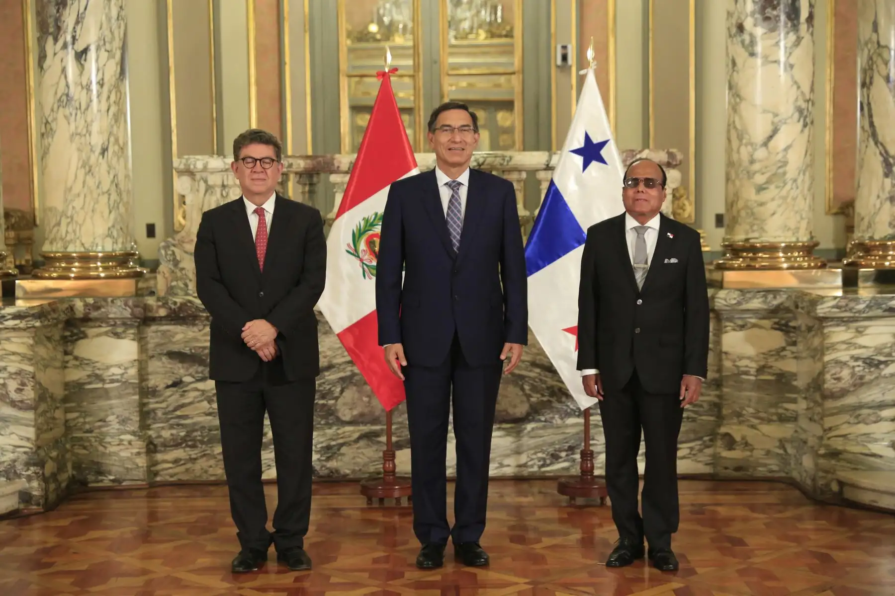 Presidente  Martin Vizcarra recibe carta credencial de nuevo embajador de Panamá,Jaime Serrano.
Foto: ANDINA/Prensa Presidencia
