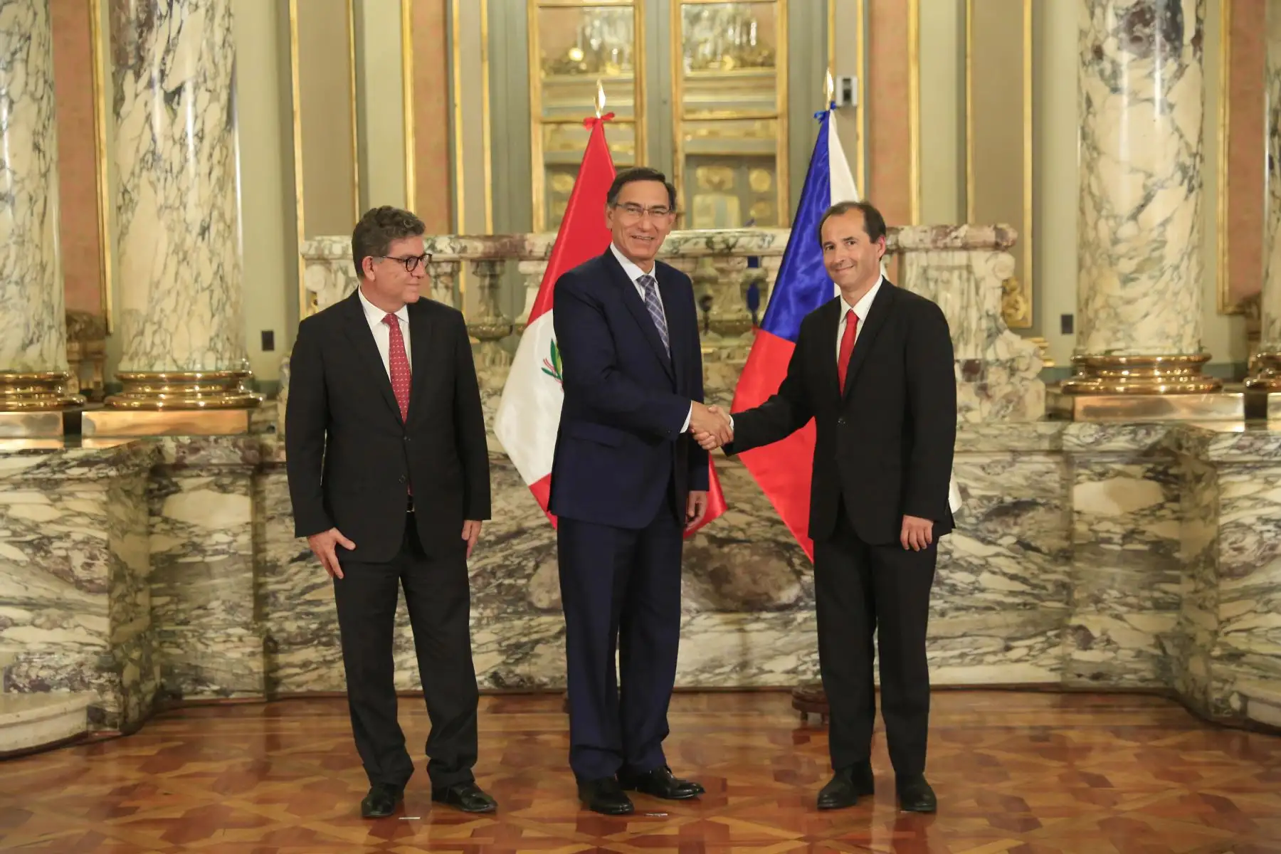Presidente  Martin Vizcarra recibe carta credencial de nuevo embajador de República Checa, Michal Sedláèek.
Foto: ANDINA/Prensa Presidencia