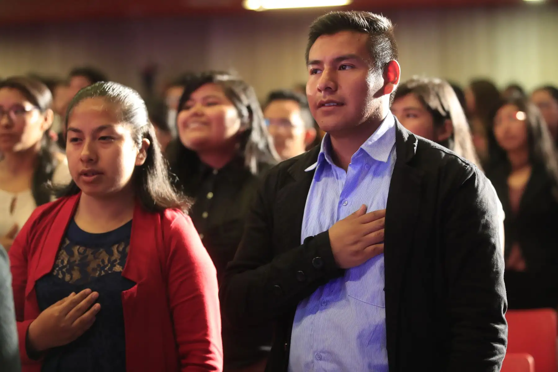 El Programa Nacional de Becas y Crédito Educativo (Pronabec) del Ministerio de Educación reconoció a 280 jóvenes talentos que acaban de concluir sus estudios de Educación

Foto: Andina/Juan Carlos Guzmán Negrini