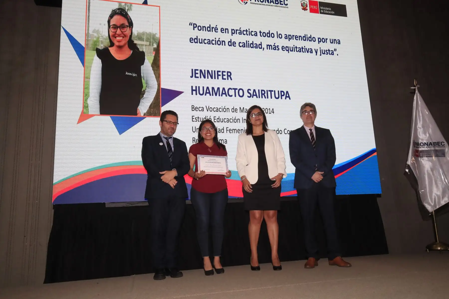 El Programa Nacional de Becas y Crédito Educativo (Pronabec) del Ministerio de Educación reconoció a 280 jóvenes talentos que acaban de concluir sus estudios de Educación

Foto: Andina/Juan Carlos Guzmán Negrini