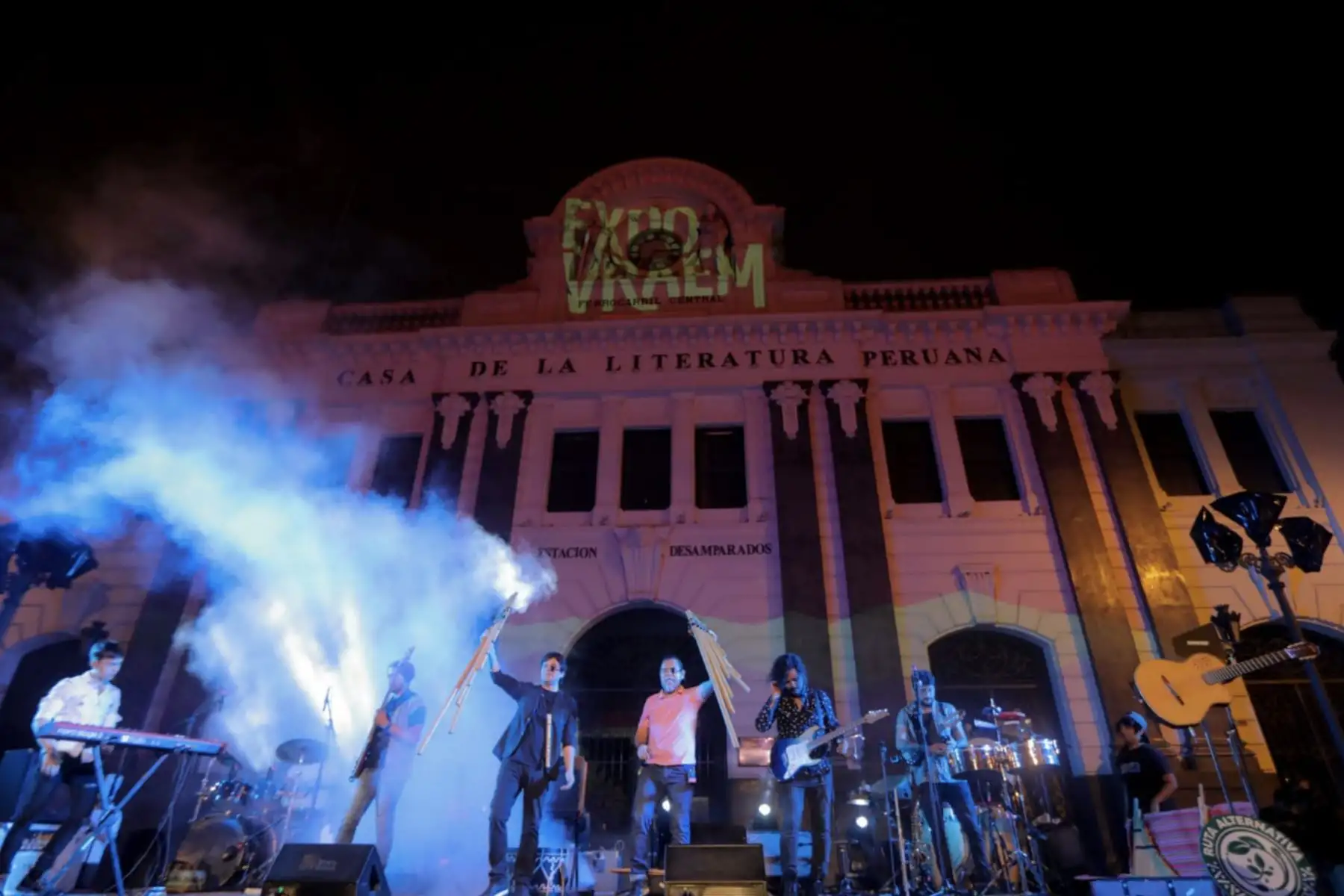 Lima disfrutó de “La Noche del Vraem” con música, danza y degustación de café y cacao.
El evento fue organizado por la Comisión Nacional para el Desarrollo y Vida sin Drogas (Devida), en el marco de las actividades previas a la inauguración de la Expovraem 2019
Foto: DEVIDA