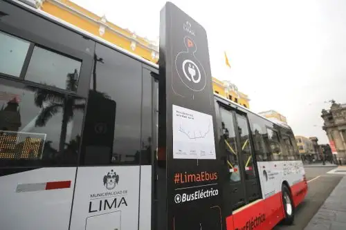 Conoce el primer bus eléctrico que operará en el Corredor Rojo. Foto: ANDINA/Difusión.