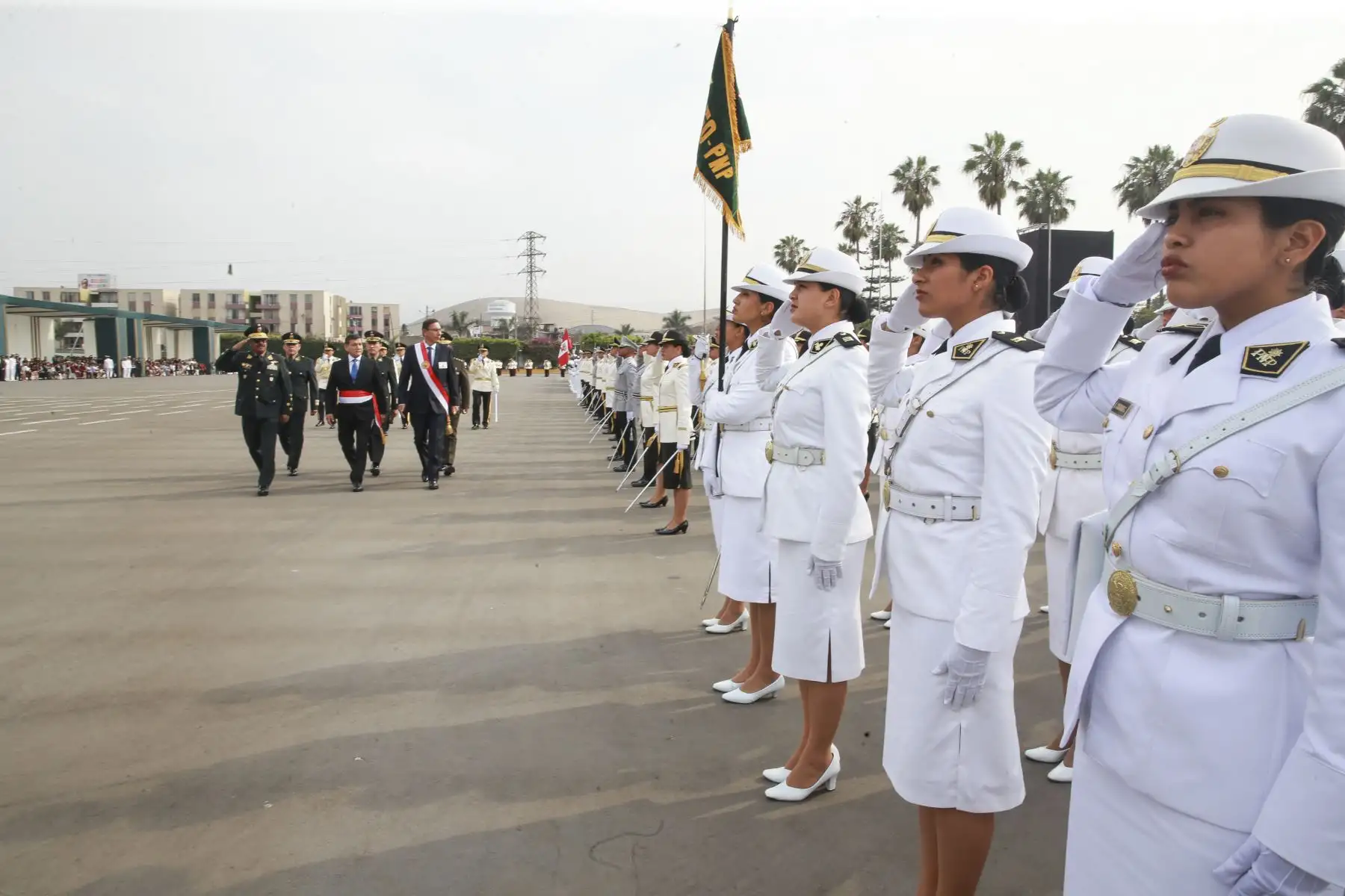 El presidente de la República,Martín Vizcarra, paticipó de la ceremonia de clausura del año académico y graduación de 164 alféreces promoción 2020 “Comandante PNP Felipe Carmelo Andrade Arroyo”, de la escuela de oficiales de la Policía Nacional del Perú.
Foto: ANDINA/ Prensa Presidencia