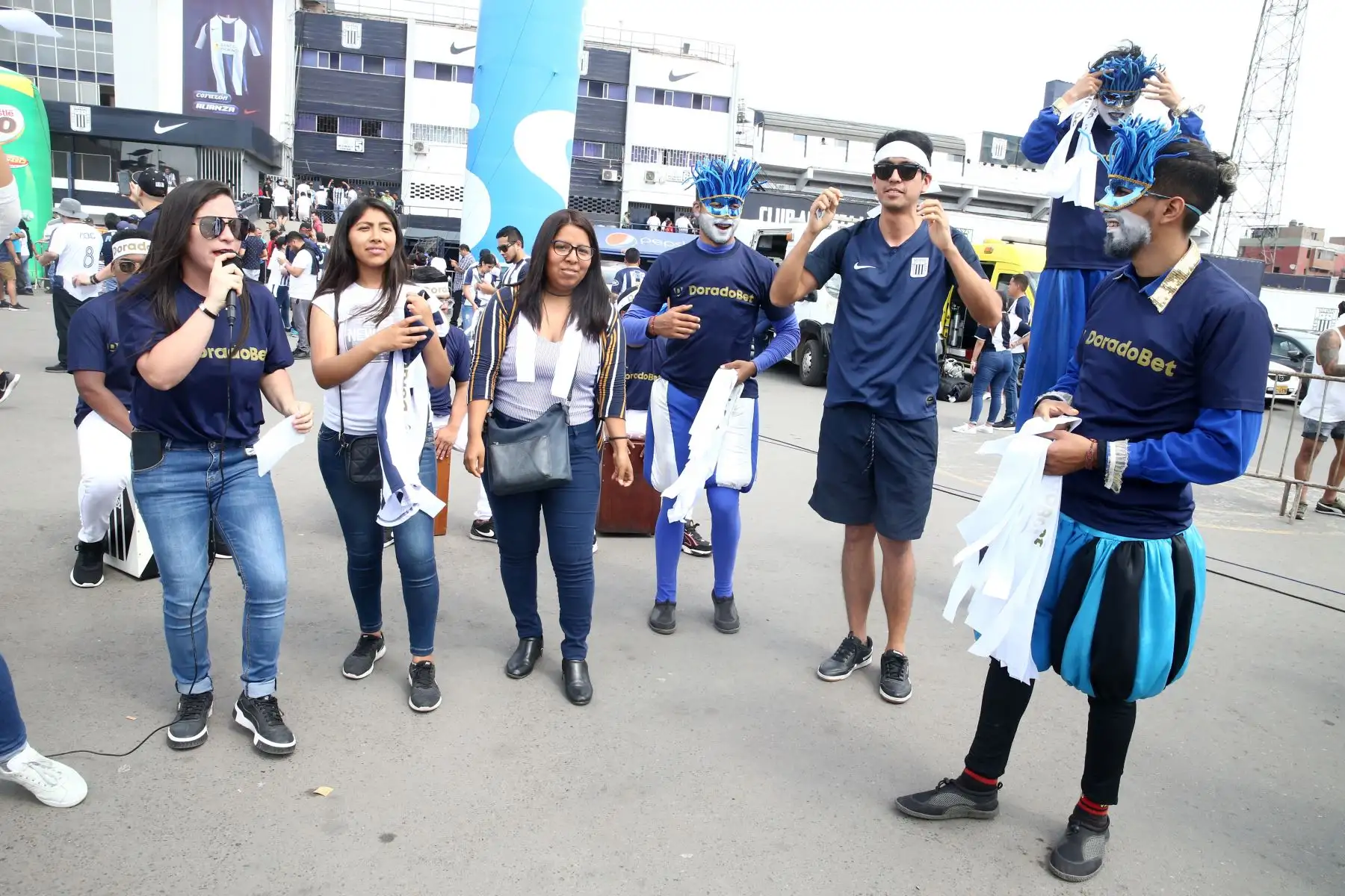 Imágenes previas al partido entre Alianza Lima y Binacional, que disputan la final del fútbol peruano por la Liga 1. 
Foto: ANDINA/Vidal Tarqui