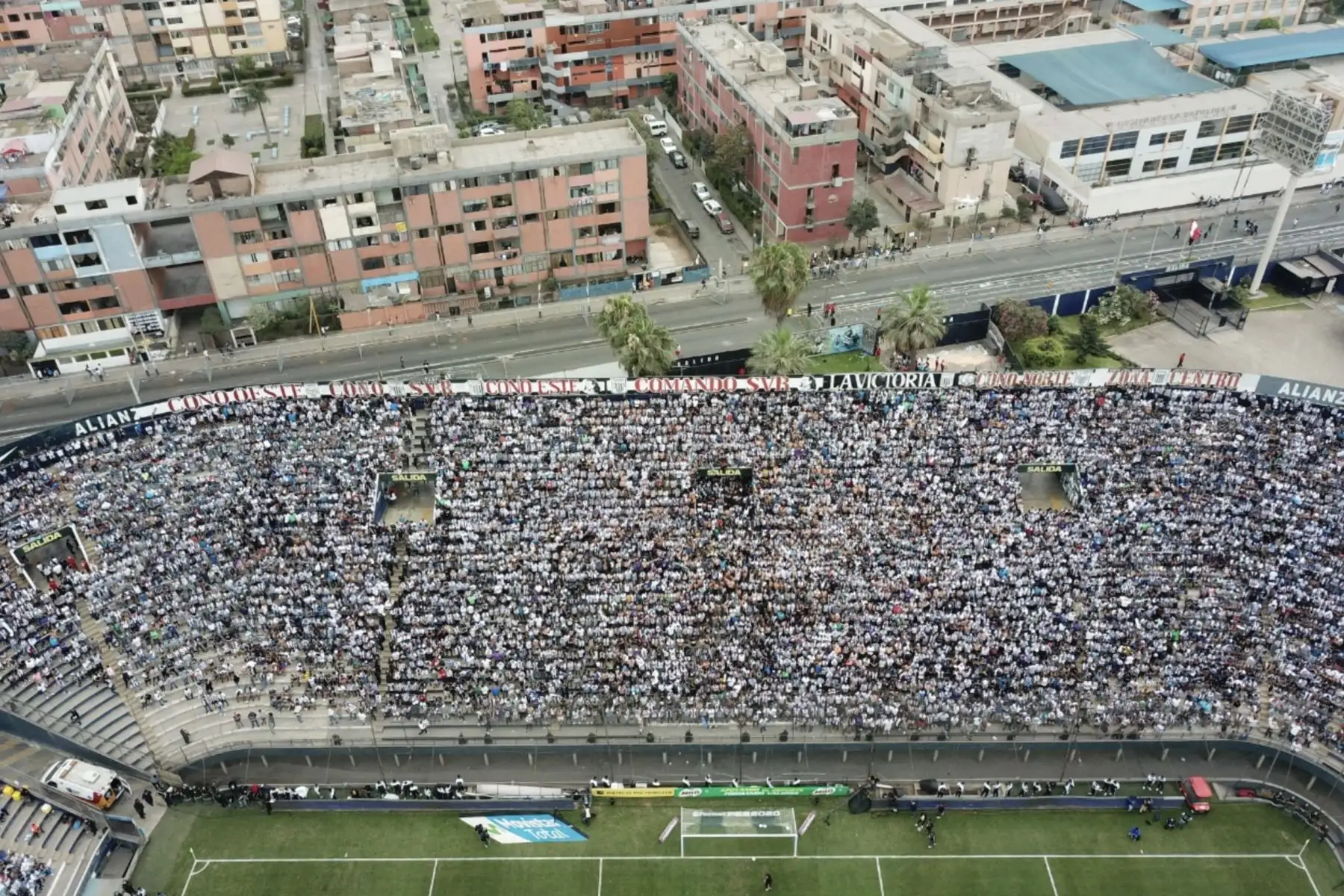 Vista panorámica del estadio Alejandro Villanueva en el partido entre Alianza Lima y Binacional por  la gran final del fútbol peruano .
Foto: ANDINA/Juan Carlos Guzmán