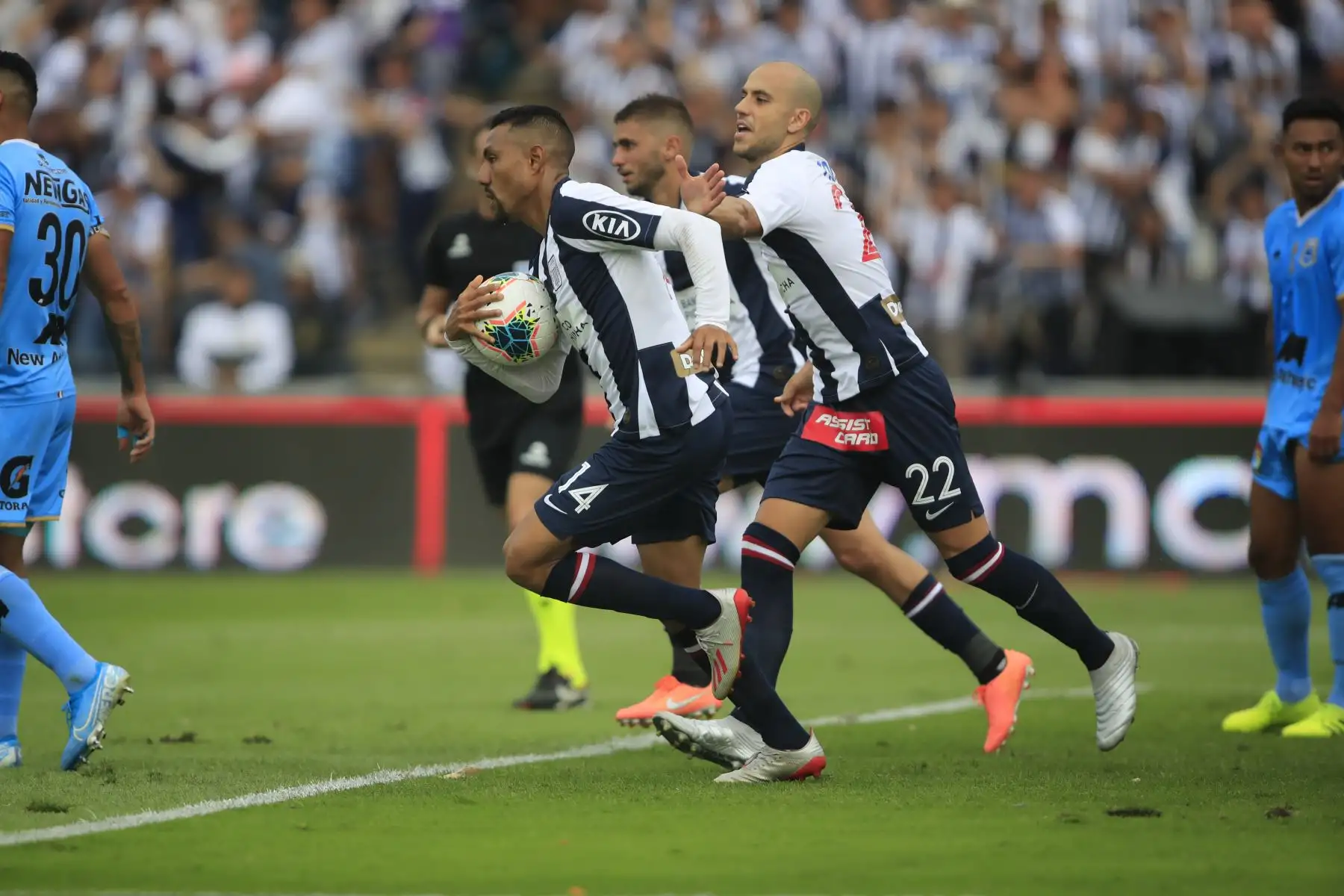 Binacional se coronó campeón de la Liga 1 tras perder con Alianza Lima por dos a cero.

Foto: ANDINA/Juan Carlos Guzmán Negrini
