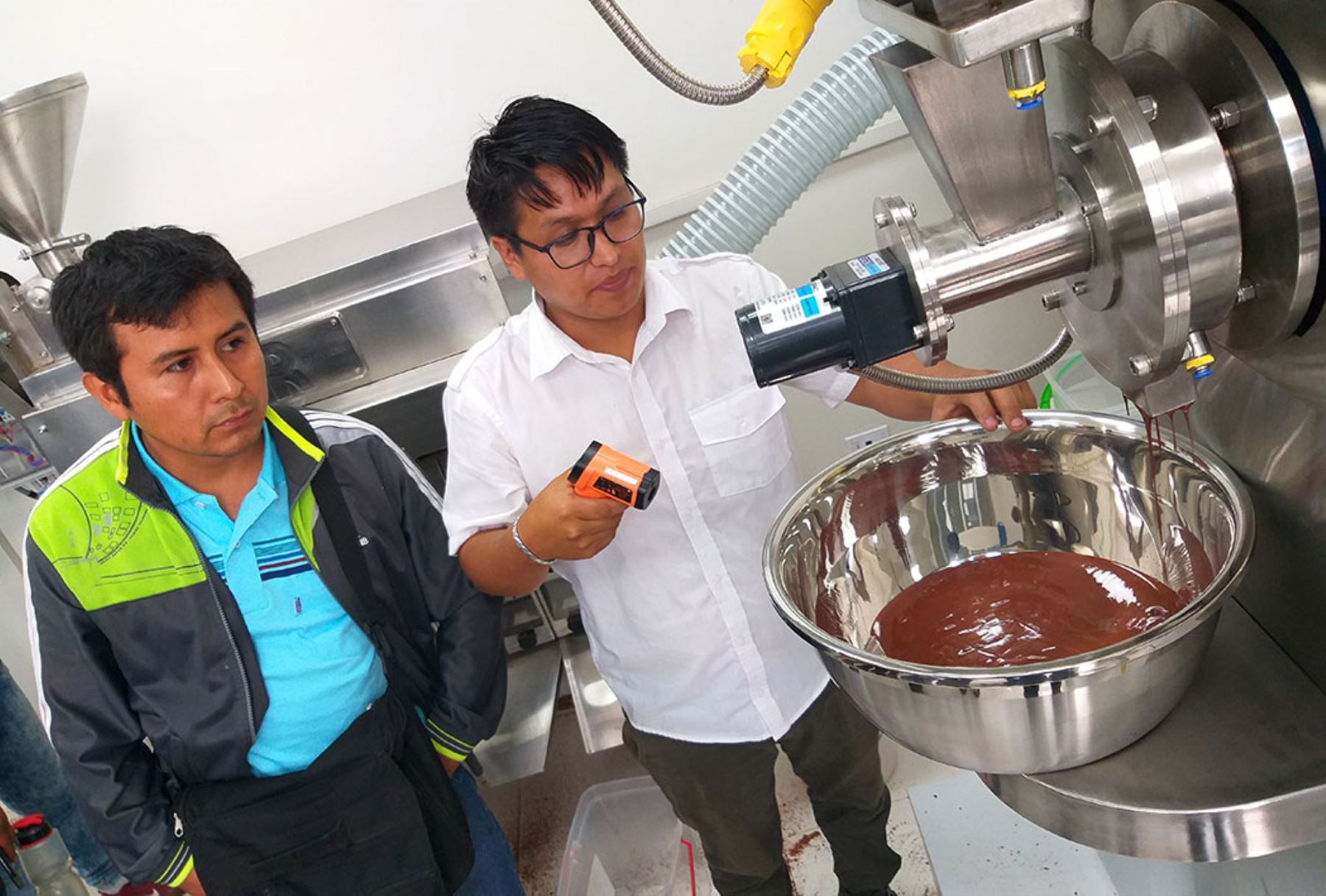 Devida y Municipalidad Distrital ponen en funcionamiento módulo de procesamiento de derivados de cacao en Mazamari, en el Vraem. ANDINA/Difusión