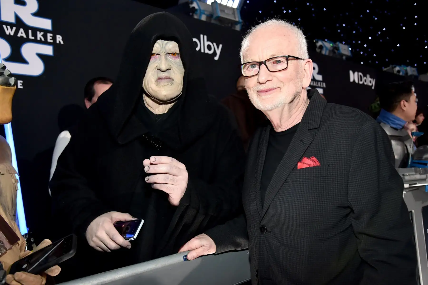 Ian McDiarmid, durante la espectacular premier en los Angeles de Star Wars “El Ascenso de Skywalker”. Foto: @starwars