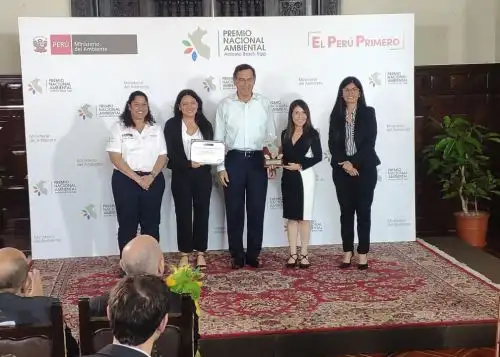 Presidente Martín Vizcarra participa en la ceremonia de entrega del Premio Nacional Ambiental.