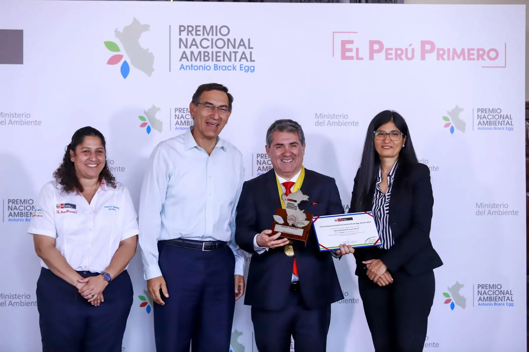 Presidente de la República, Martín Vizcarra, preside la ceremonia de entrega del Premio Nacional Ambiental Antonio Brack Egg.
Foto: ANDINA/ Prensa Presidencia