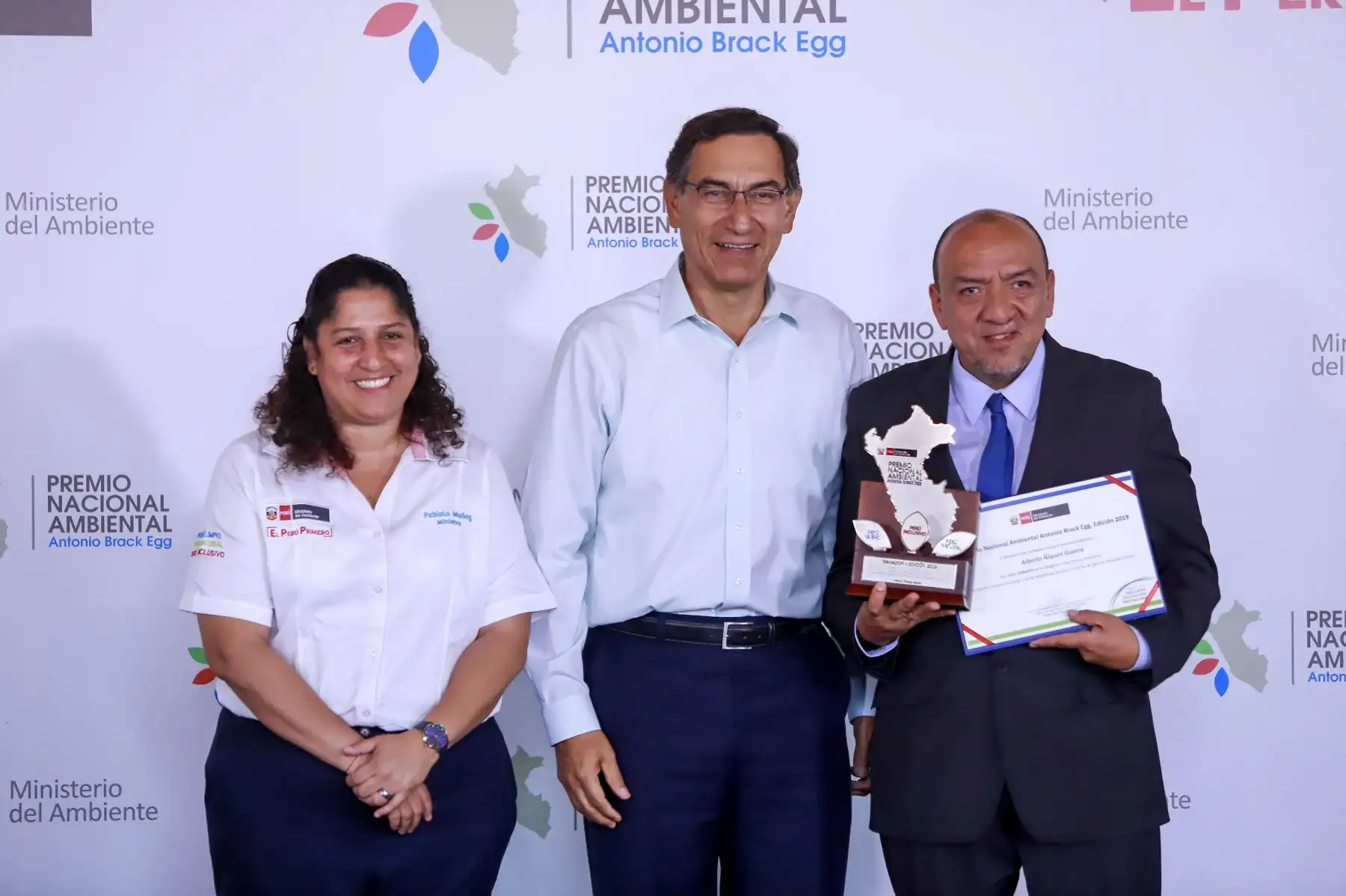 Presidente de la República, Martín Vizcarra, preside la ceremonia de entrega del Premio Nacional Ambiental Antonio Brack Egg.
Foto: ANDINA/ Prensa Presidencia
