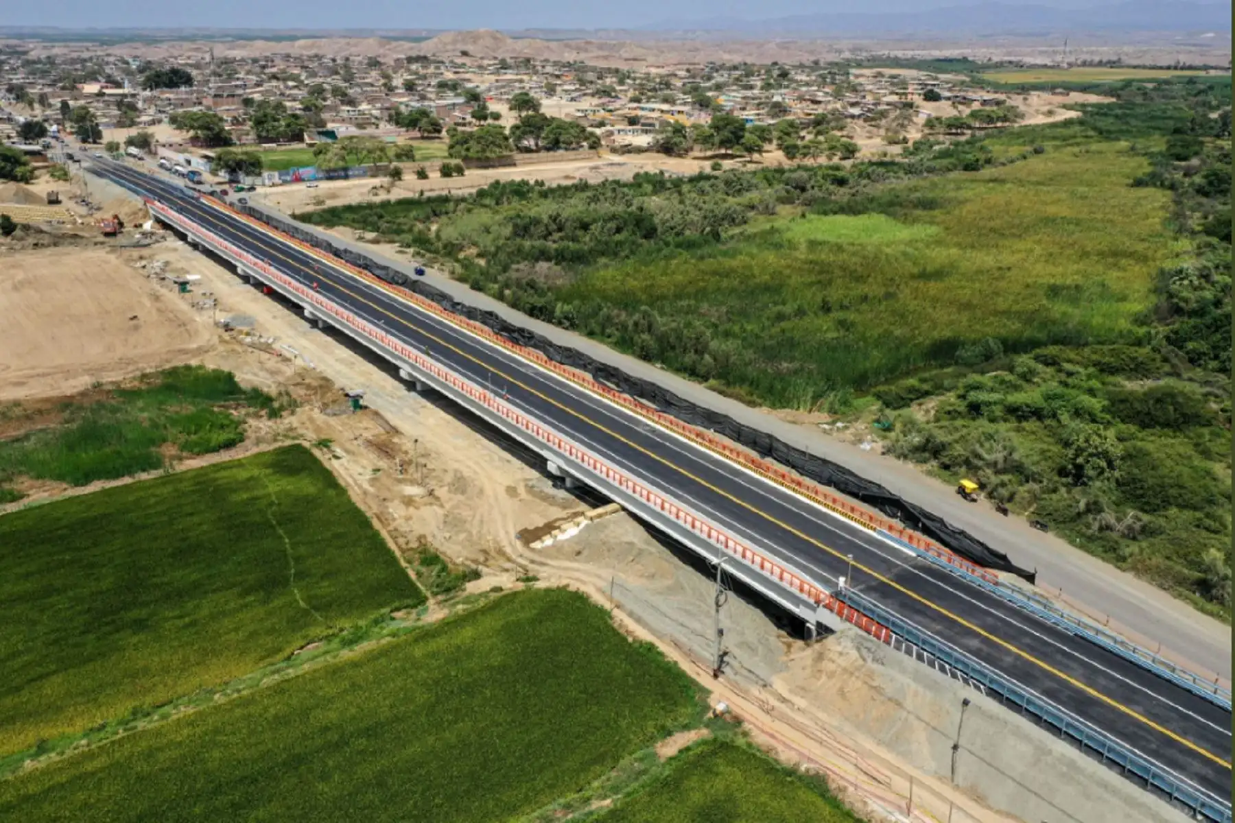 Presidente Vizcarra lidera puesta en servicio de puente Ignacio Escudero