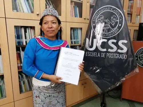 Shipiba Jovita Vásquez sustenta su maestría en su lengua originaria. Foto: ANDINA