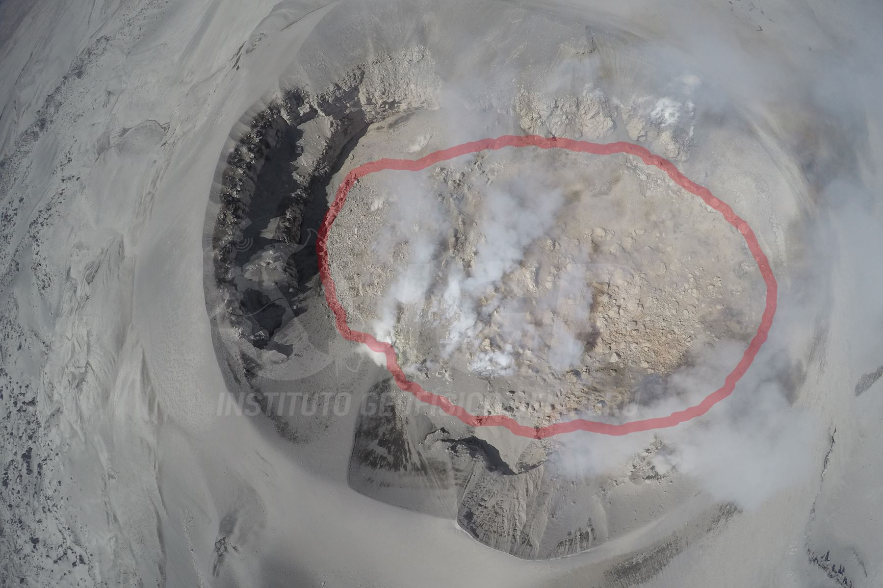 Dron confirma presencia de cuerpo de lava en el interior del cráter del volcán Sabancaya, ubicado en Arequipa. ANDINA/Difusión