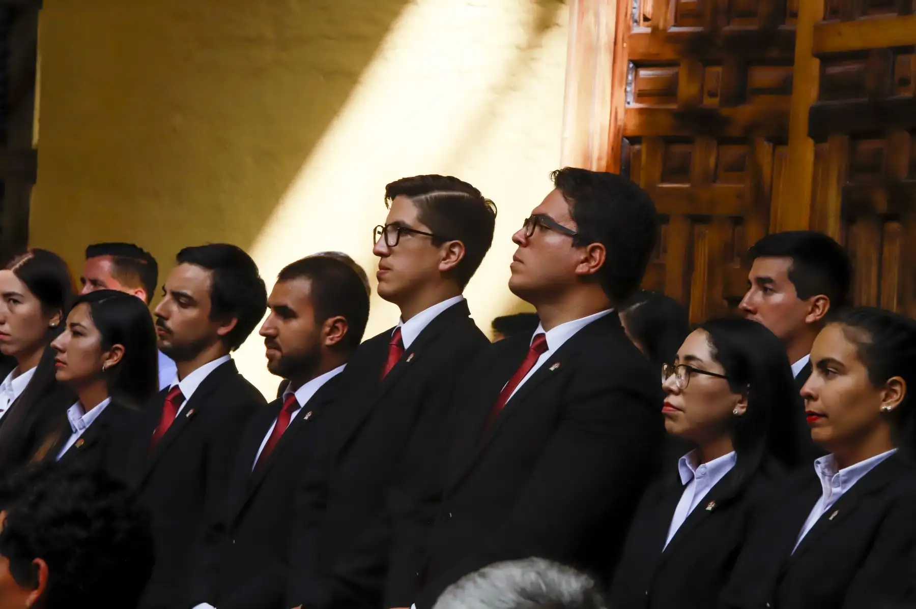 El señor Presidente de la República, Martín Vizcarra Cornejo, participó
en la ceremonia de Clausura del año lectivo de la Academia Diplomática del Perú e incorporación
al Servicio Diplomático de la República de los alumnos de la promoción “Emb Carmela Aguilar
Ayanz”,desarrollado en el Palacio de Torre Tagle. Foto: ANDINA/Prensa Presidencia