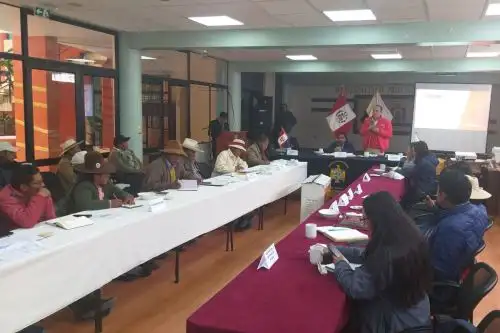 Destacan reunión entre representantes del MTC con las autoridades y representantes de la sociedad civil de Espinar, en Cusco.