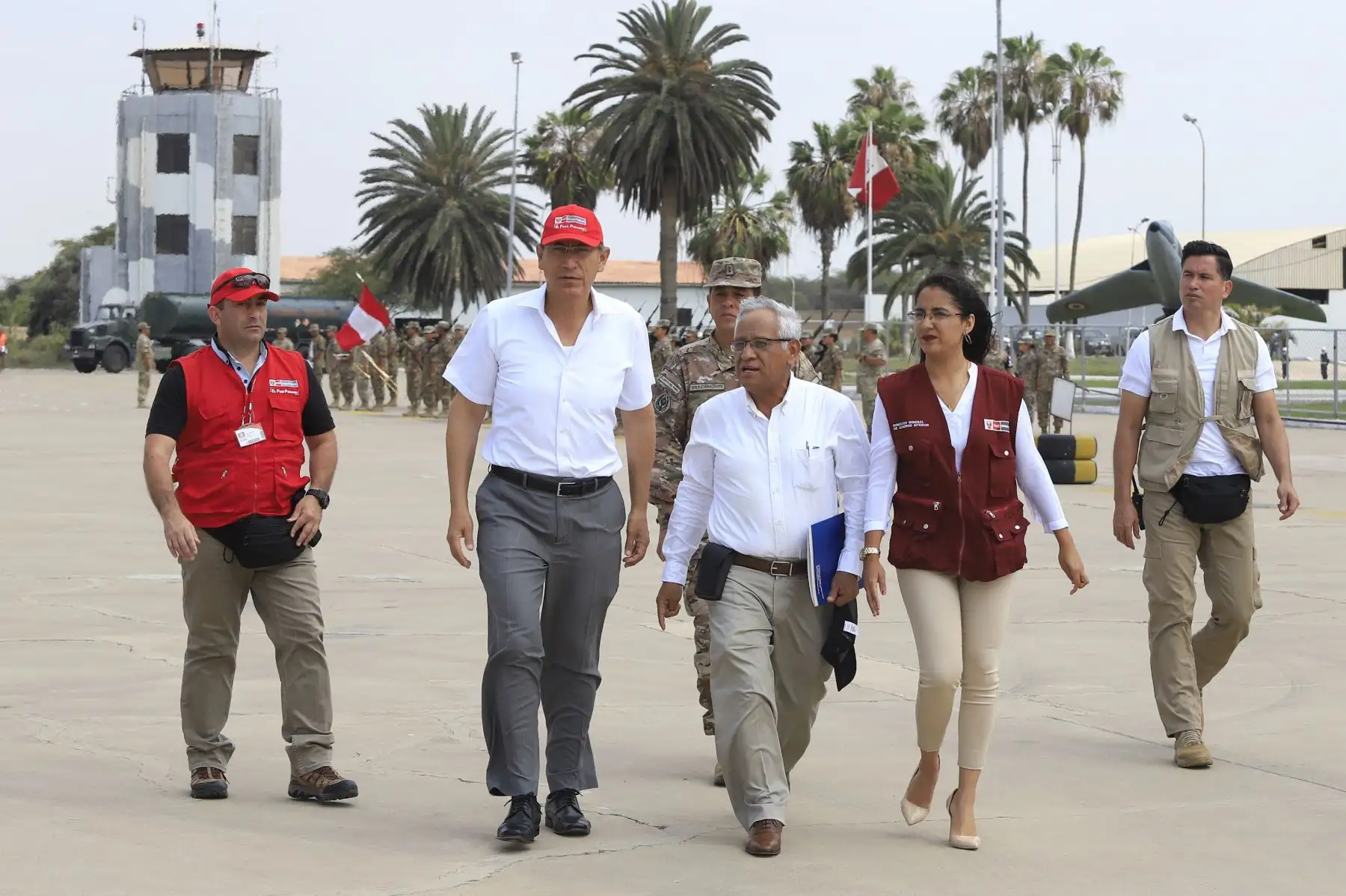 El Presidente de la República participa en la ceremonia de entrega de 3 632 títulos de propiedad de predios correspondientes a la región Lambayeque. 
Foto: ANDINA/Prensa Presidencia