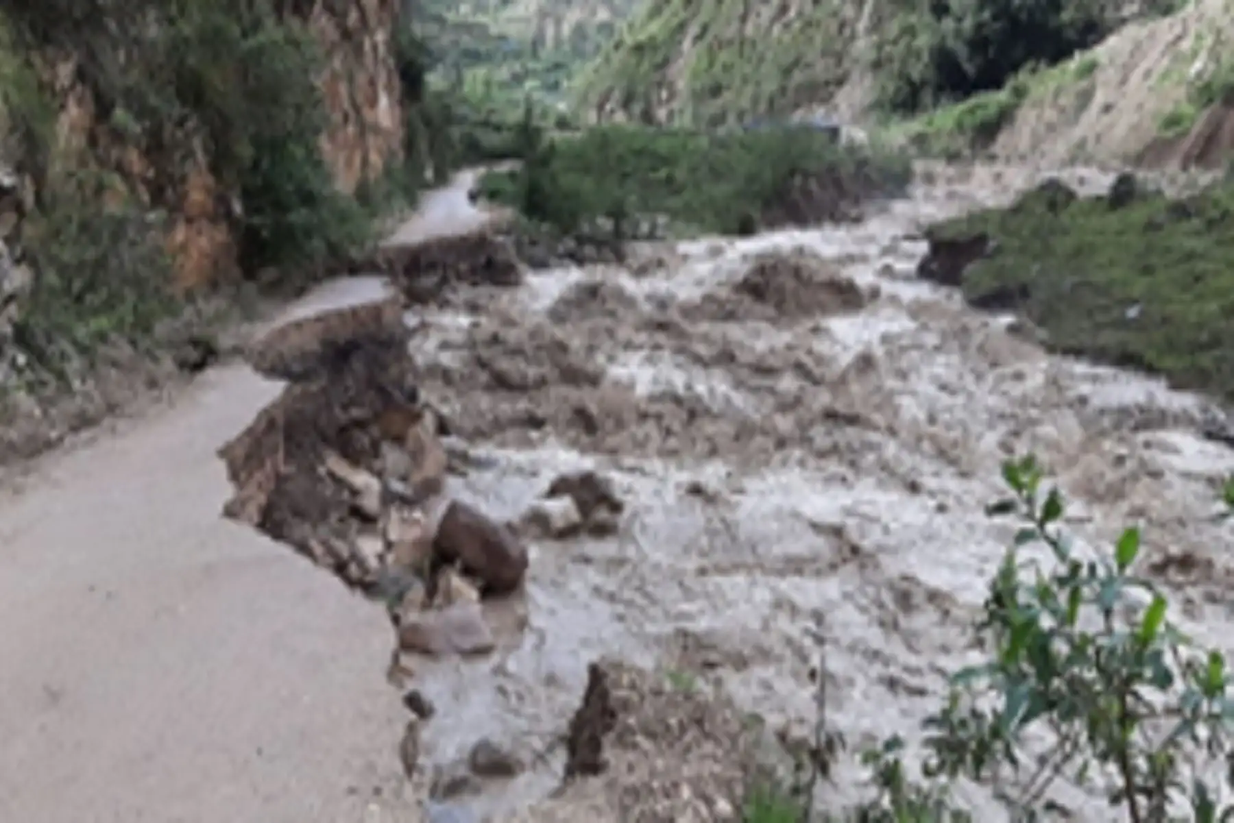 Varios caminos sufrieron el corte de plataforma debido a las lluvias intensas y caída de huaicos.Foto:  ANDINA/Difusión