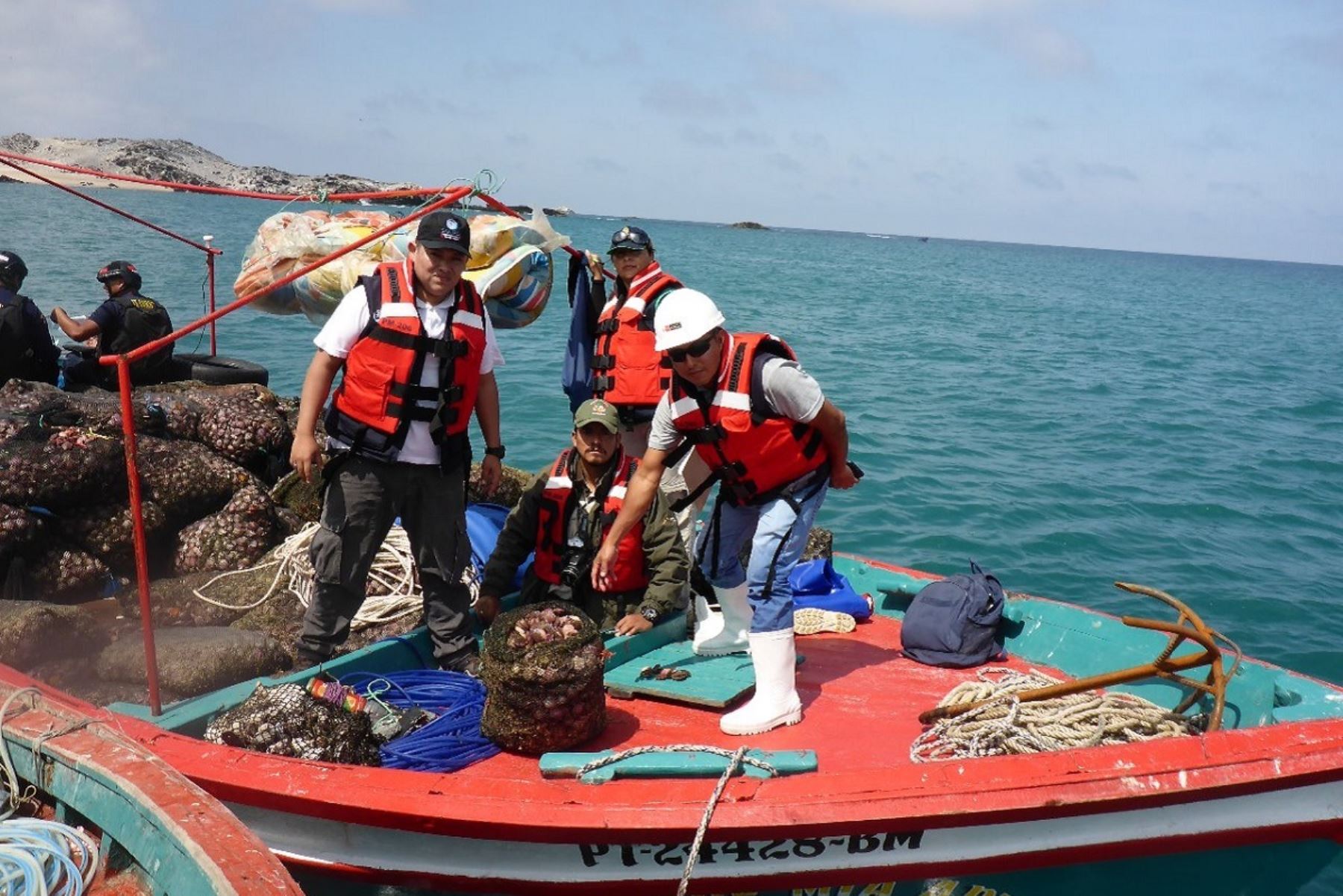Fiscalización de pesca en el Callao. Foto: Cortesía.