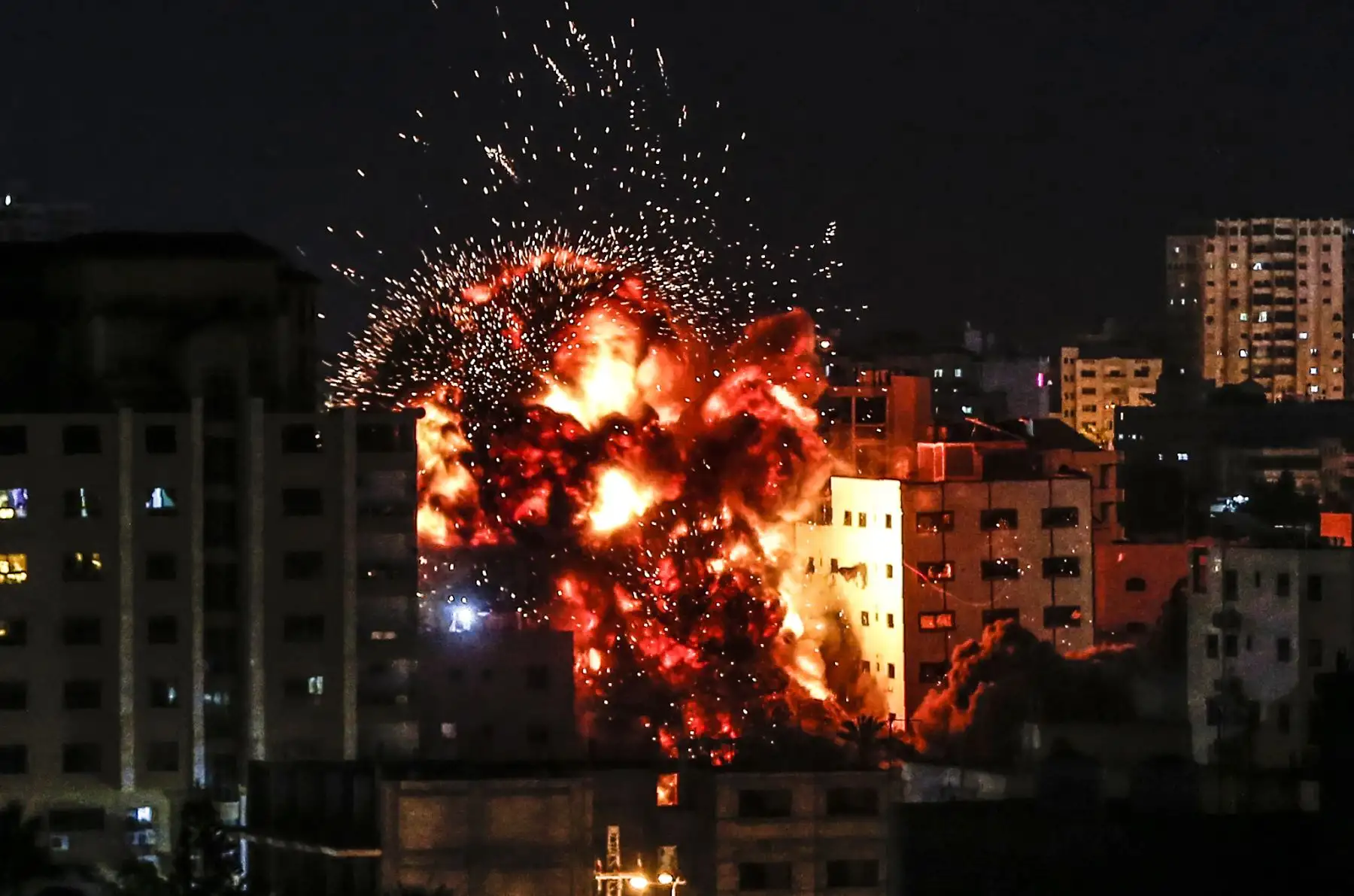 Ataque aéreo israelí en la ciudad de Gaza el 4 de mayo de 2019.Foto: AFP