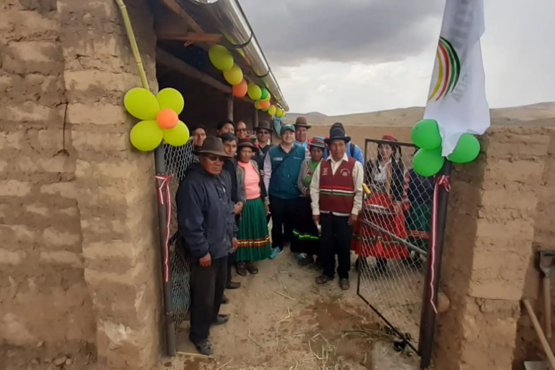 Ministerio de Agricultura y Riego entrega cobertizos a productores ganaderos de Moquegua para enfrentar heladas. ANDINA/Difusión