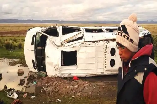 Una miniván se despistó en la carretera Central, en jurisdicción de la región Junín.