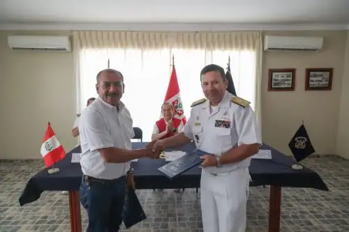 La Marina de Guerra y el Gobierno Regional de Tumbes suscribieron un convenio de cooperación interinstitucional.