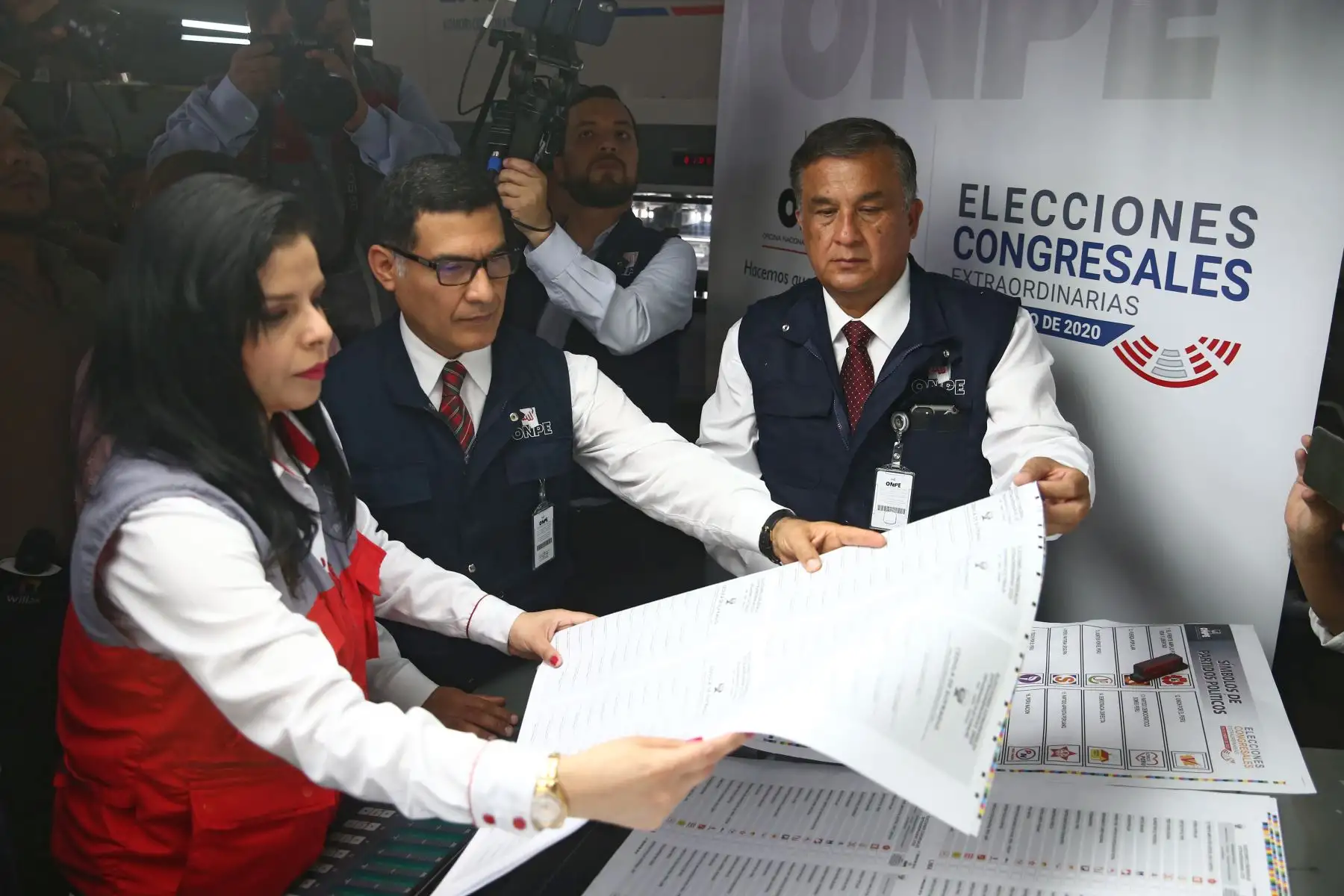 Inicio de impresión de las cédulas de sufragio para las elecciones congresales extraordinarias 2020.

Foto: ANDINA/Vidal Tarqui