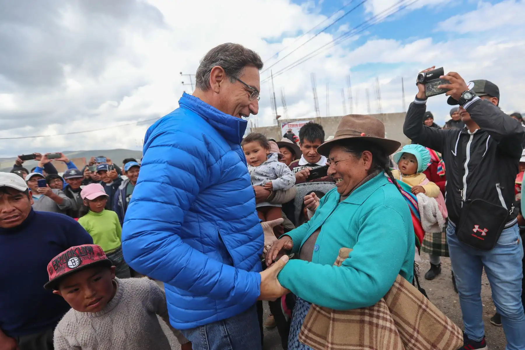 Presidente Martín Vizcarra visita la región Puno para inspeccionar obras de ampliación y mejoramiento del Hospital de Apoyo “ San Martín de Porres ” en la ciudad de macusani.
Foto: ANDINA/Prensa Presidencia
