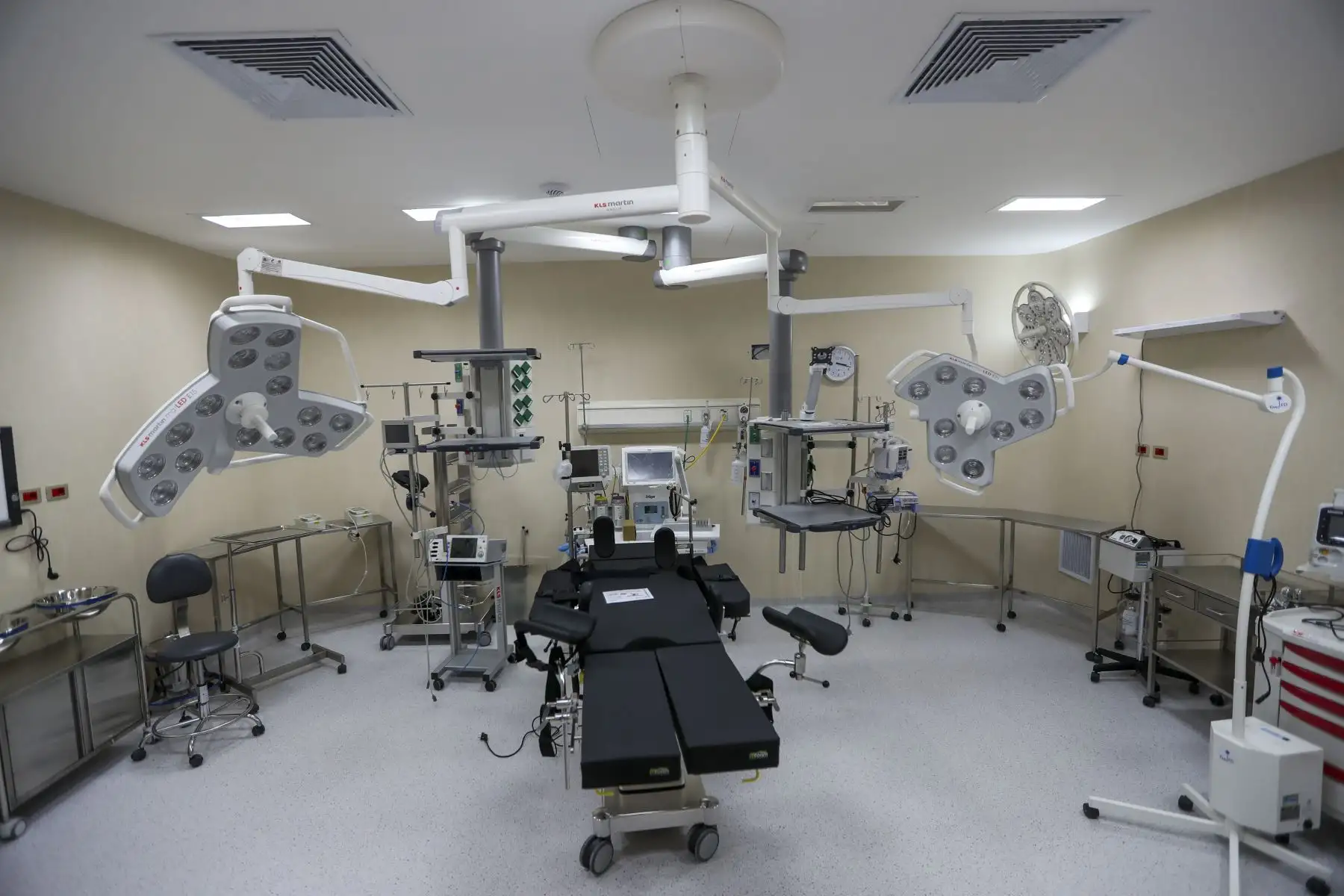 Presidente Martín Vizcarra visita la región Puno para inspeccionar obras de ampliación y mejoramiento del Hospital de Apoyo “ San Martín de Porres ” en la ciudad de macusani.
Foto: ANDINA/Prensa Presidencia