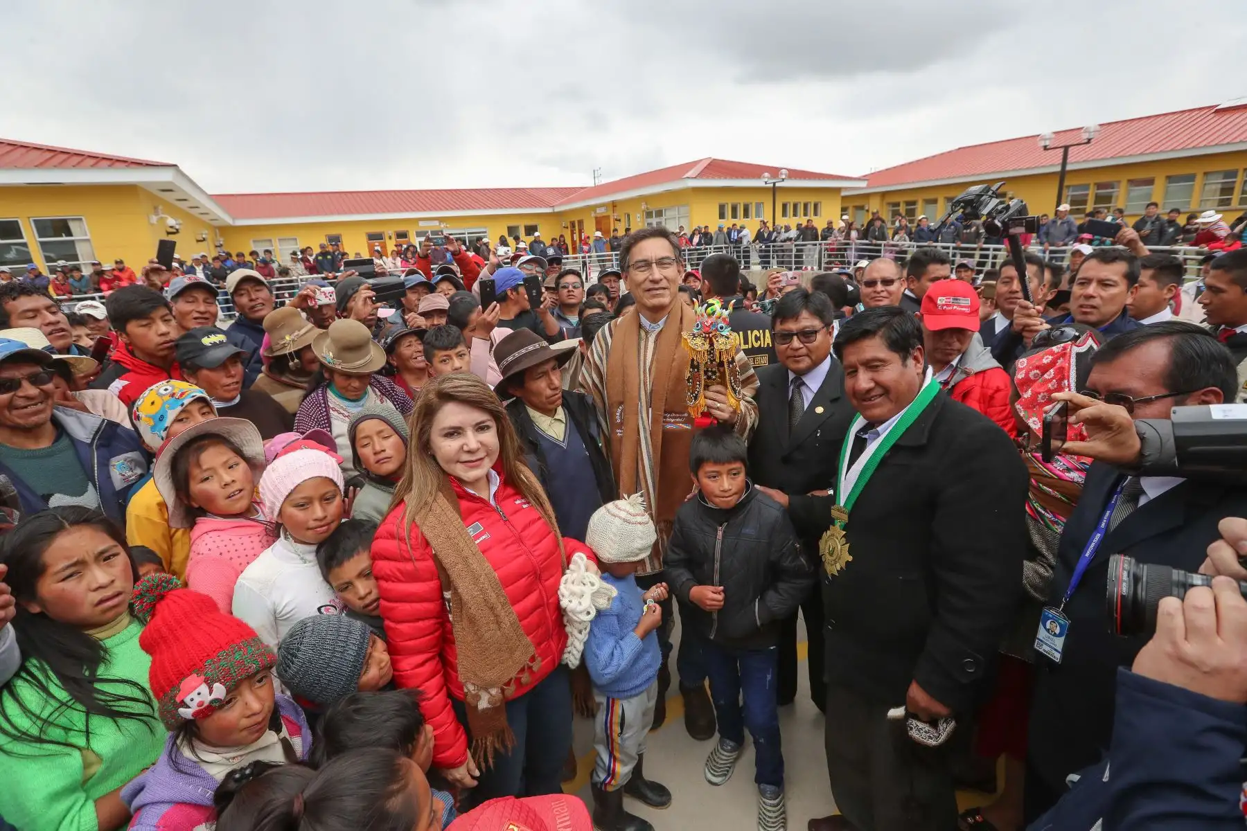 Presidente Martín Vizcarra visita la región Puno para inspeccionar obras de ampliación y mejoramiento del Hospital de Apoyo “ San Martín de Porres ” en la ciudad de macusani.
Foto: ANDINA/Prensa Presidencia
