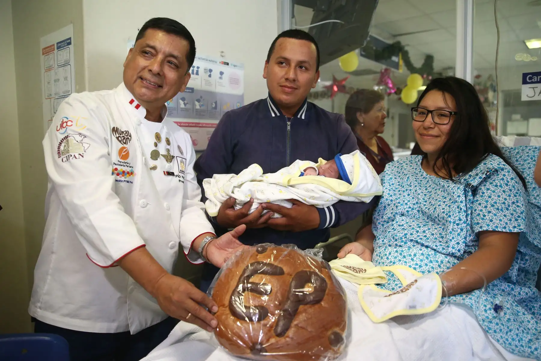 El Instituto Nacional Materno Perinatal, presenta los primeros bebés nacidos en el Año nuevo 2020. primer bebé Giovani Daniel. Foto: ANDINA/Vidal Tarqui