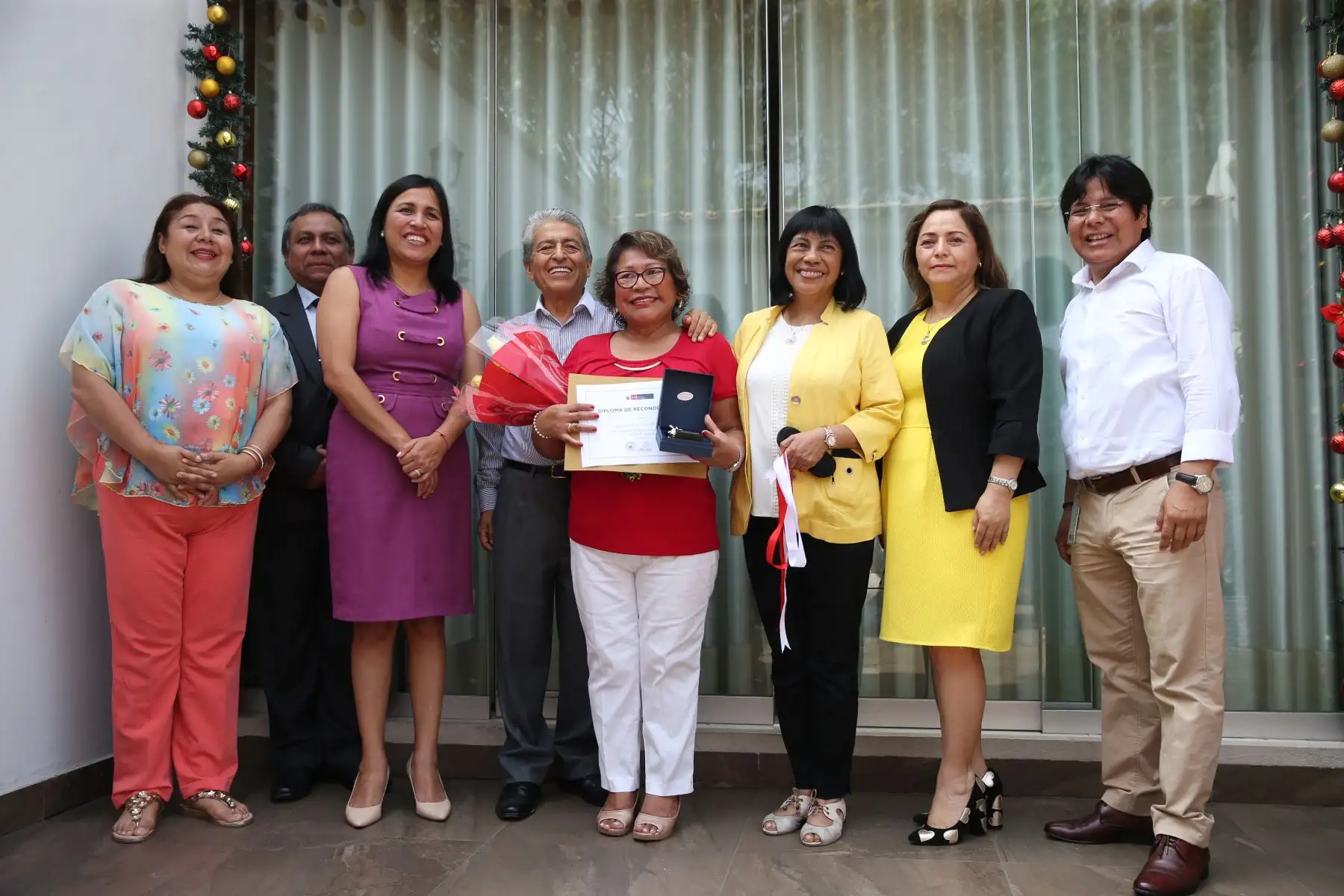 Ministra Flor Pablo agradece a los 4 mil 304 docentes del país que cesaron el 2019.
Foto: Difusión Minedu