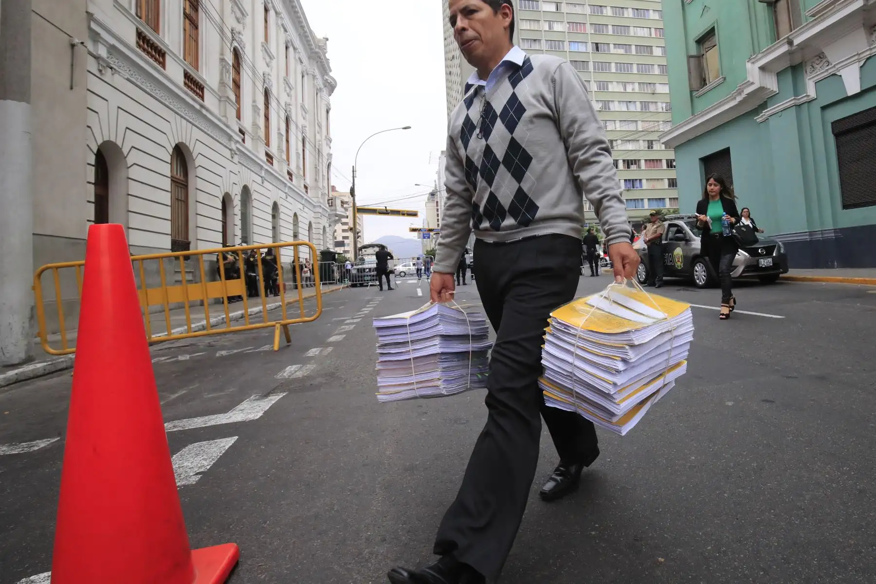 El Cuarto Juzgado de Investigación Preparatoria del Poder Judicial, a cargo del magistrado Víctor Zúñiga Urday, reanuda la audiencia en la que se evalúa el pedido de 36 meses de prisión preventiva contra la lideresa de Fuerza Popular, Keiko Fujimori.
Foto: ANDINA/Juan Carlos Guzmán