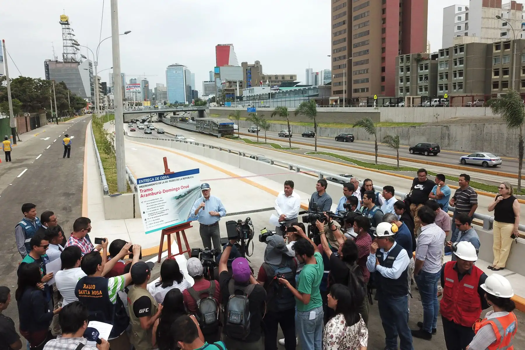 Alcalde de Lima Jorge Muñoz entregó el mejoramiento vial de Paseo de la República, tramo Aramburú - Domingo Orué. Foto: ANDINA/Juan Carlos Guzmán Negrini.