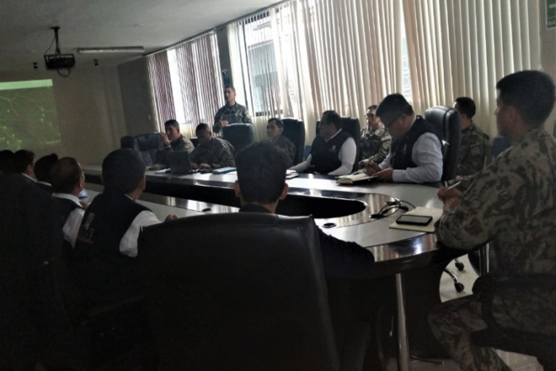 Las Oficinas Descentralizadas de Procesos Electorales (ODPE) de Huancayo y Chanchamayo, en la región Junín,  participaron en una reunión de coordinación sobre medidas de seguridad para las próximas Elecciones Congresales Extraordinarias de 2020, con los representantes del Ejercito del Perú y Policía Nacional del Perú.