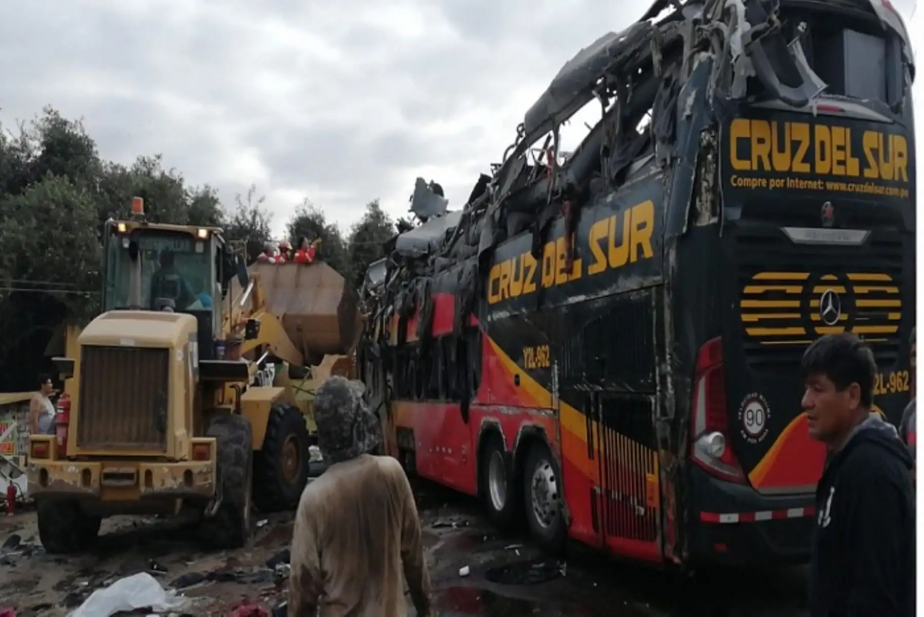 Arequipa: a 16 sube número de muertos en accidente de bus en Yauca. Foto: Rosales Aysa Sauñe.
