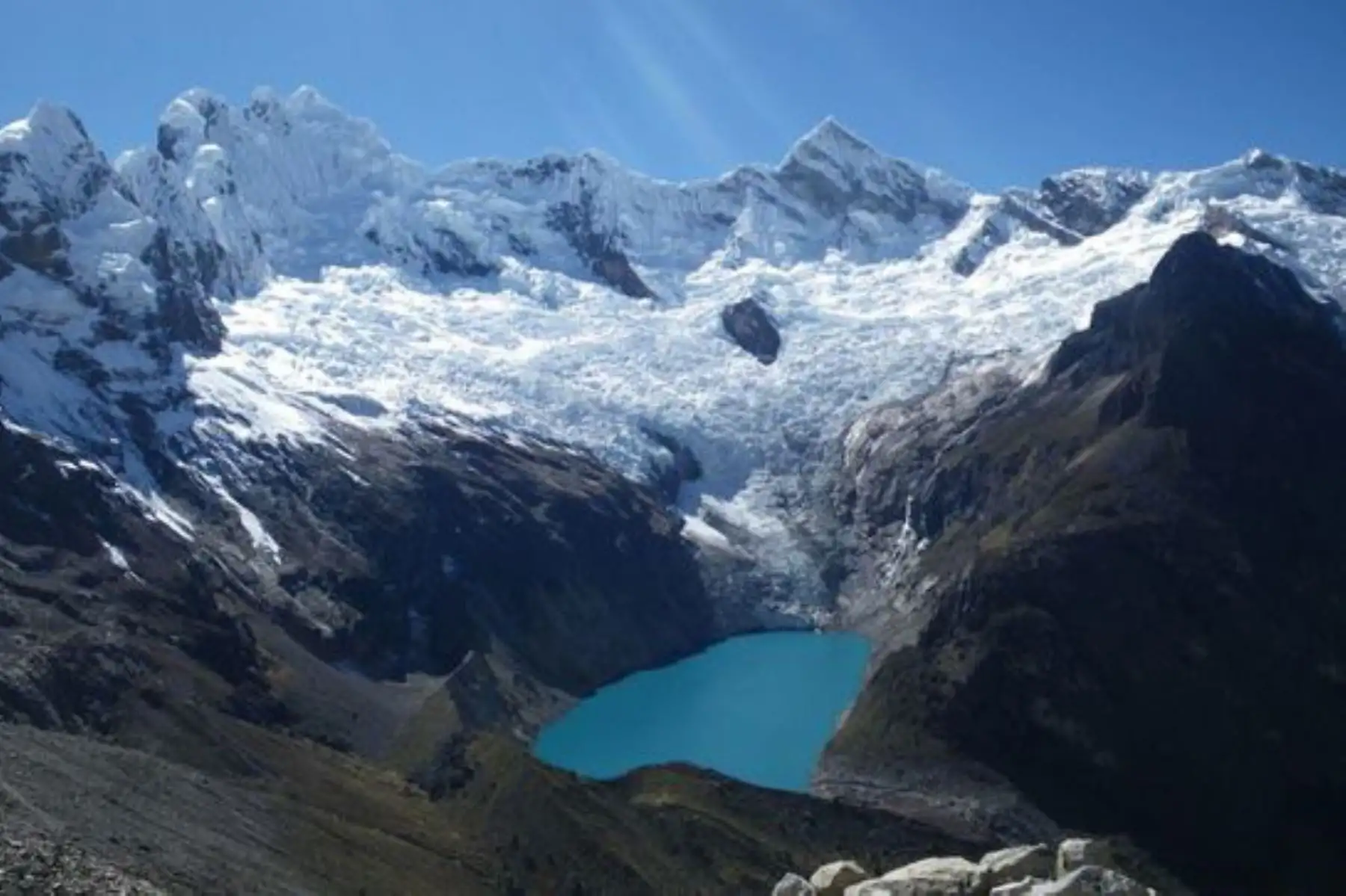 Inaigem inaugura nuevo sistema de monitoreo ante posibles deslizamientos en la laguna Arhuaycocha, en la sierra de Áncash. ANDINA/Difusión