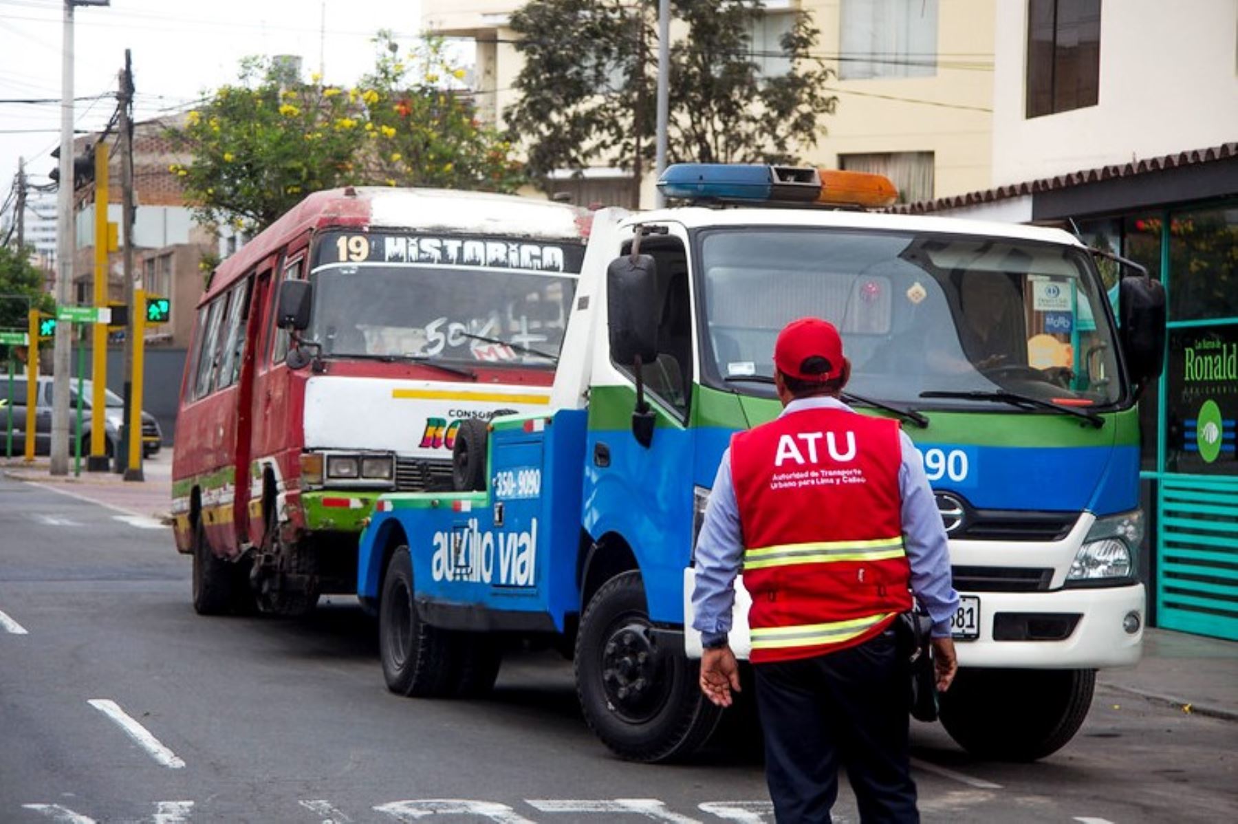 ATU y Miraflores envían al depósito seis cúster que debían más de S/ 1 millón en multas. Foto: ANDINA/Difusión.
