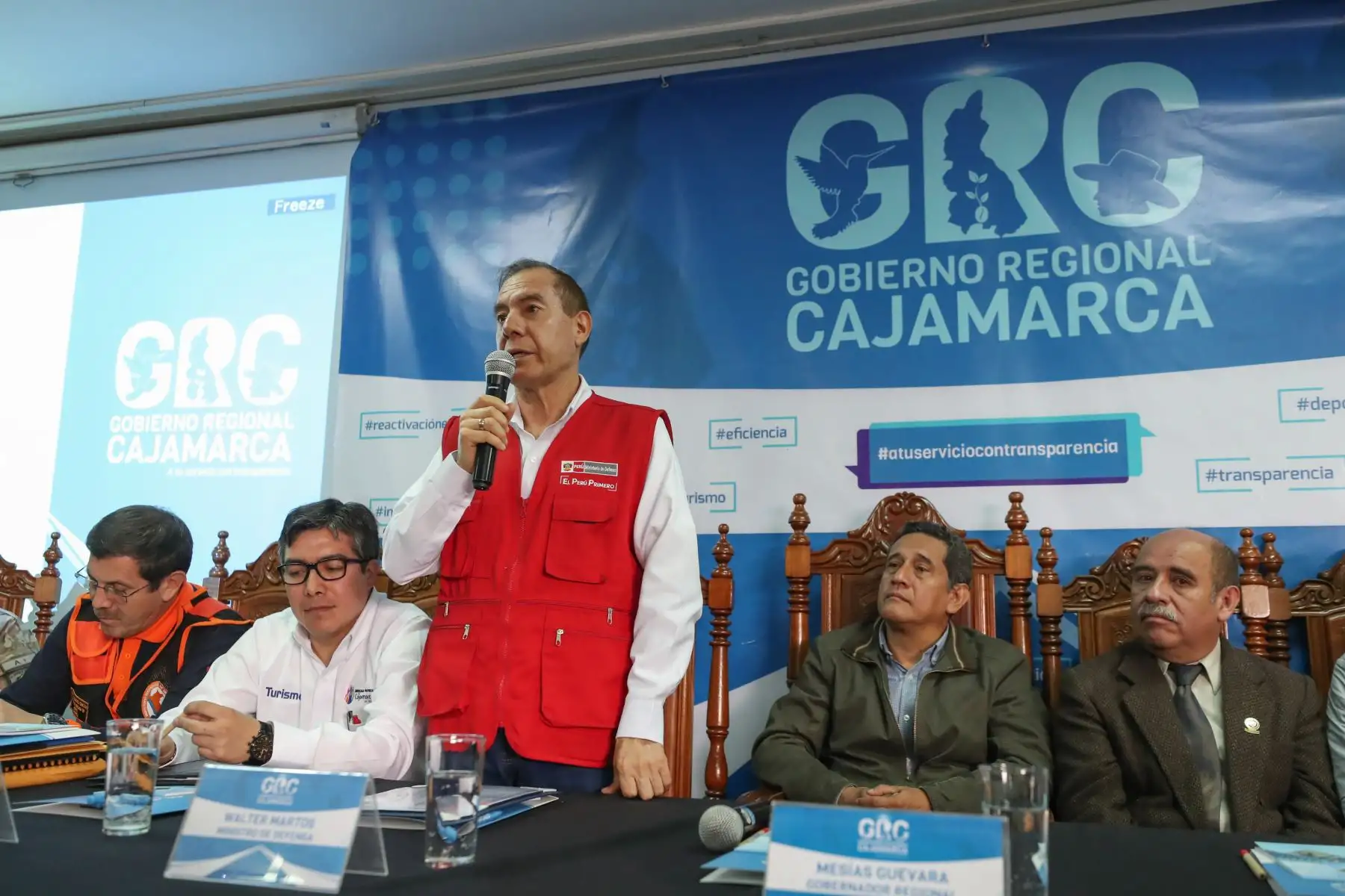 Ministro de Defensa, Walter Martos realizó viaje de trabajo a la región Cajamarca. Foto: MINDEF