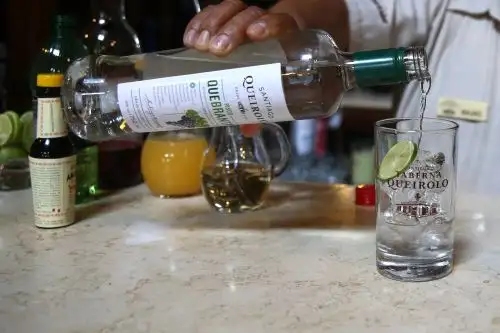 El Chilcano, emblemático cóctel peruano, tiene como insumo principal al pisco. ANDINA/Vidal Tarqui