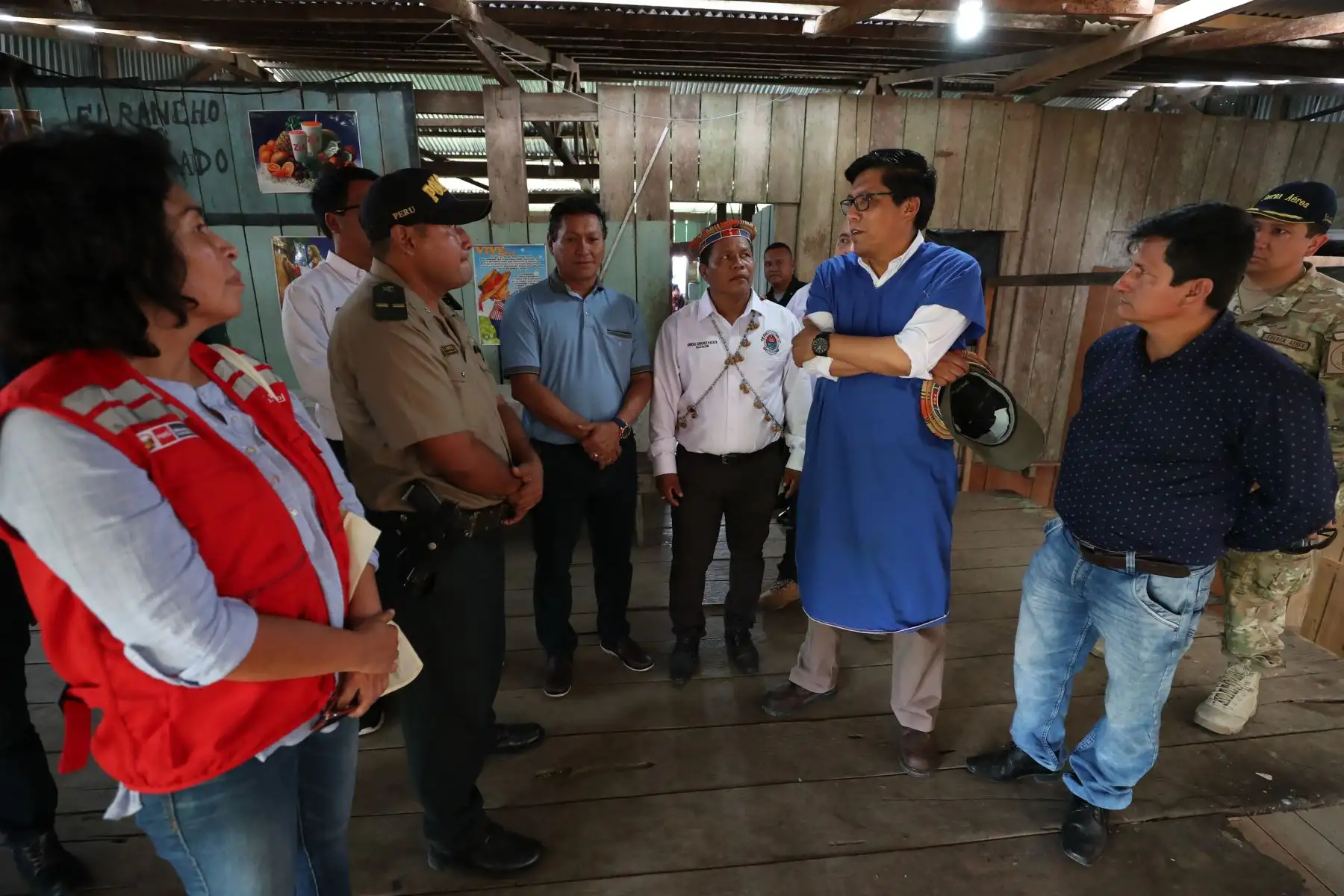 Presidente del Consejo de Ministros, Vicente Zeballos Salinas, realizó visita de trabajo en distrito Teniente Manuel Clavero en la región Loreto. PCM