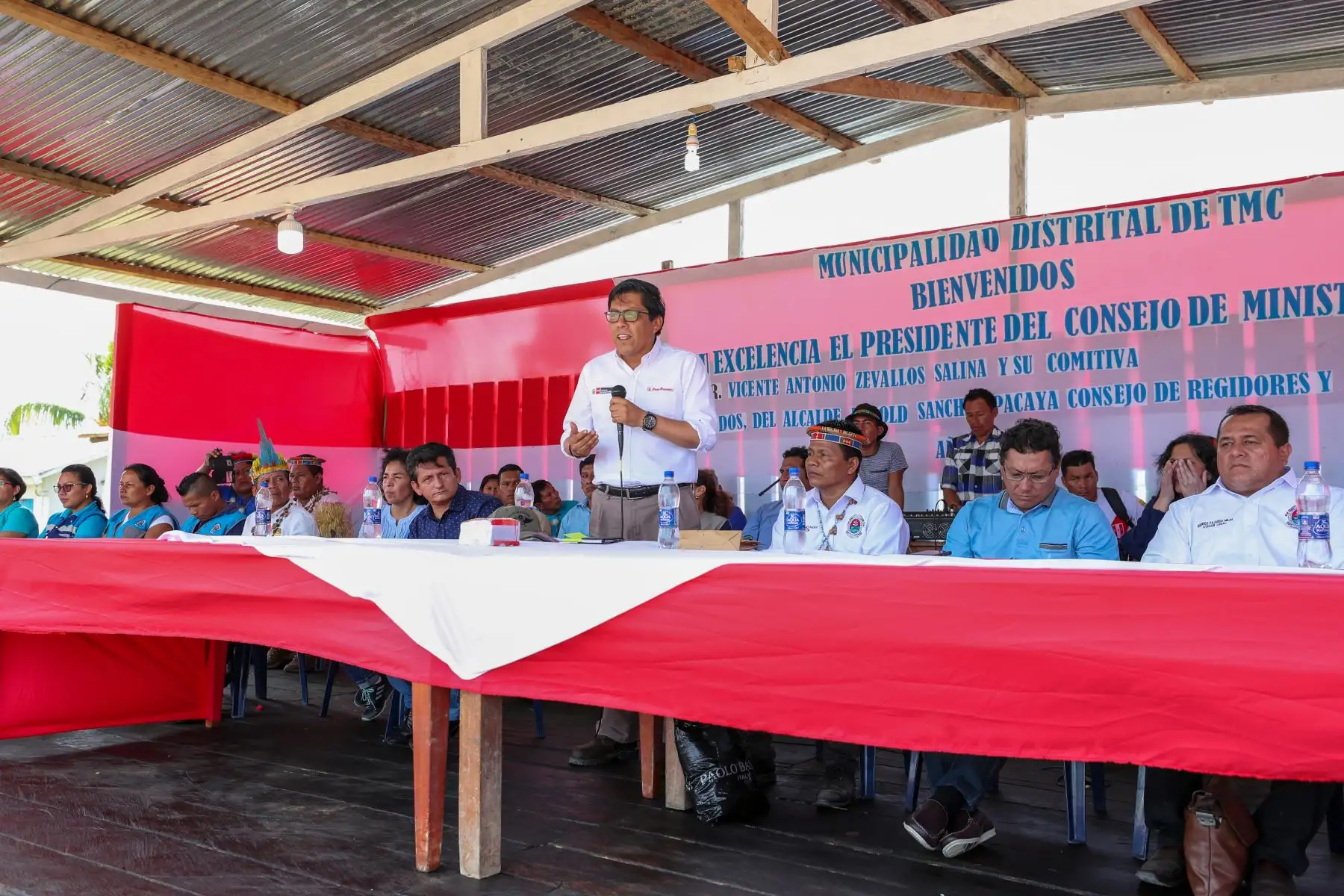 Presidente del Consejo de Ministros, Vicente Zeballos Salinas, realizó visita de trabajo en distrito Teniente Manuel Clavero en la región Loreto. PCM