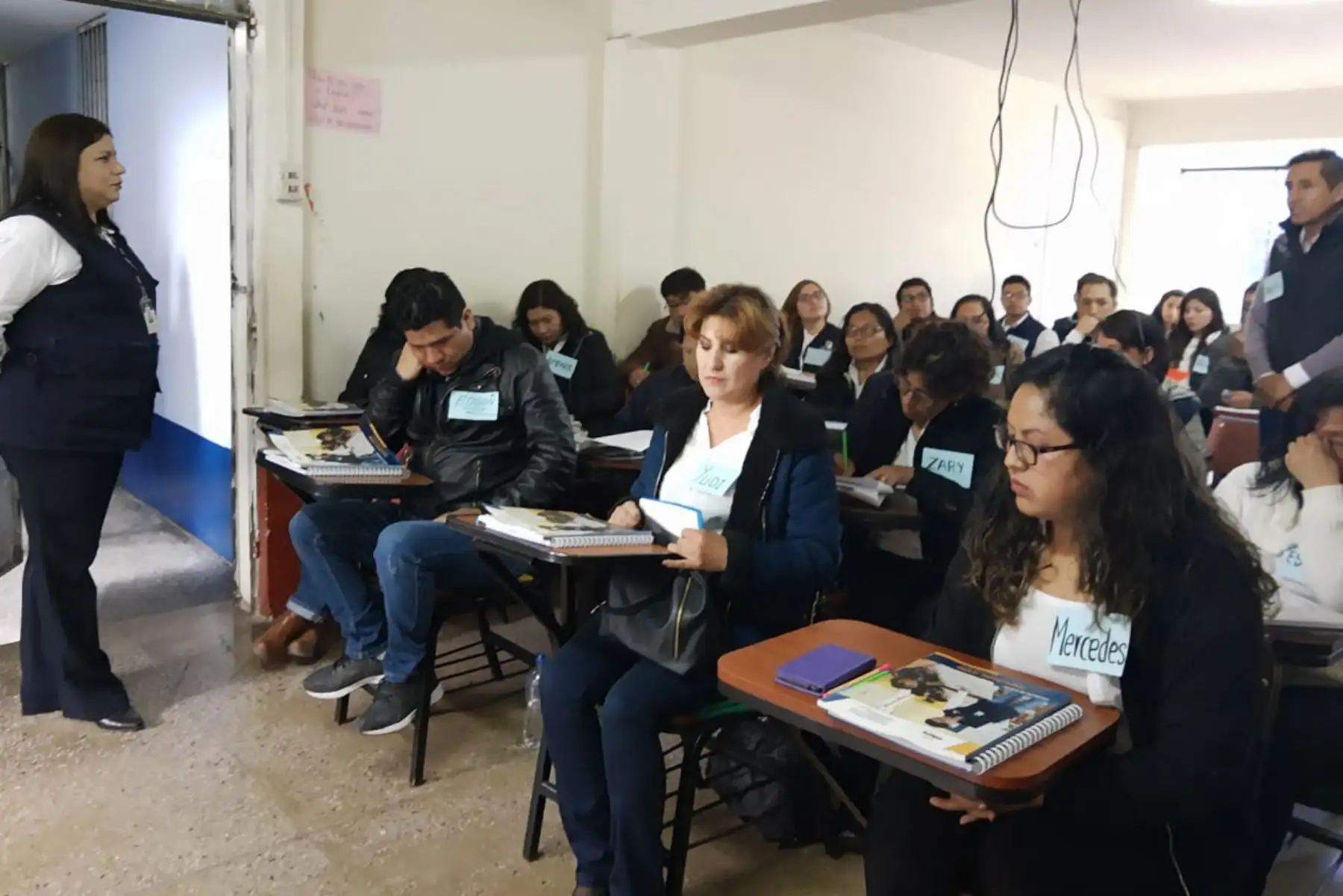 La Oficina Descentralizada de Procesos Electorales (ODPE) Huancayo, realizará mañana domingo la primera jornada de capacitación para miembros de mesa titulares y suplentes, que fueron elegidos mediante sorteo, en el marco de las próximas Elecciones Congresales Extraordinarias 2020.