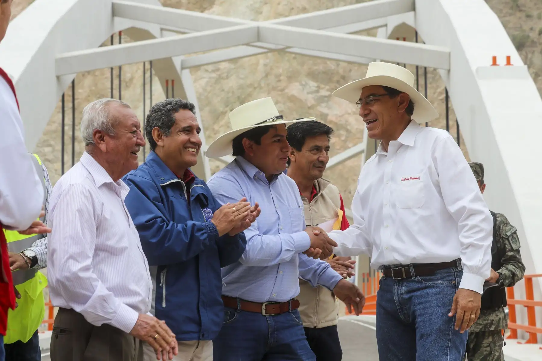 El presidente Martín Vizcarra, inaugura el puente Chacanto, que une las regiones Cajamarca y Amazonas. Foto: ANDINA/Prensa Presidencia