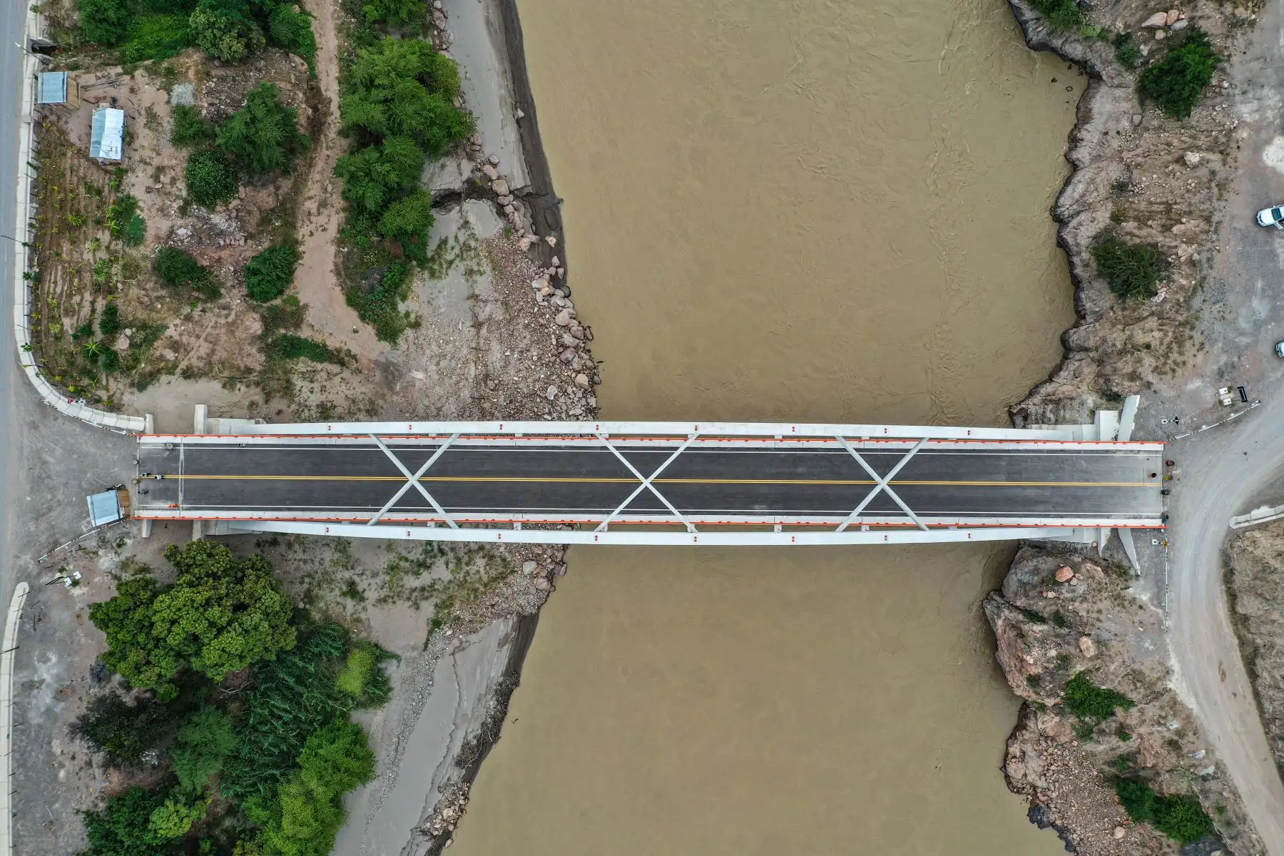 El presidente Martín Vizcarra, inaugura el puente Chacanto, que une las regiones Cajamarca y Amazonas. Foto: ANDINA/Prensa Presidencia
