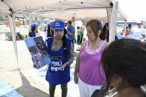 ANDINA/DifusiónEl Ministerio del Ambiente puso en marcha una estrategia que busca generar un cambio en los peruanos para reducir el uso del plástico. ANDINA/Difusión