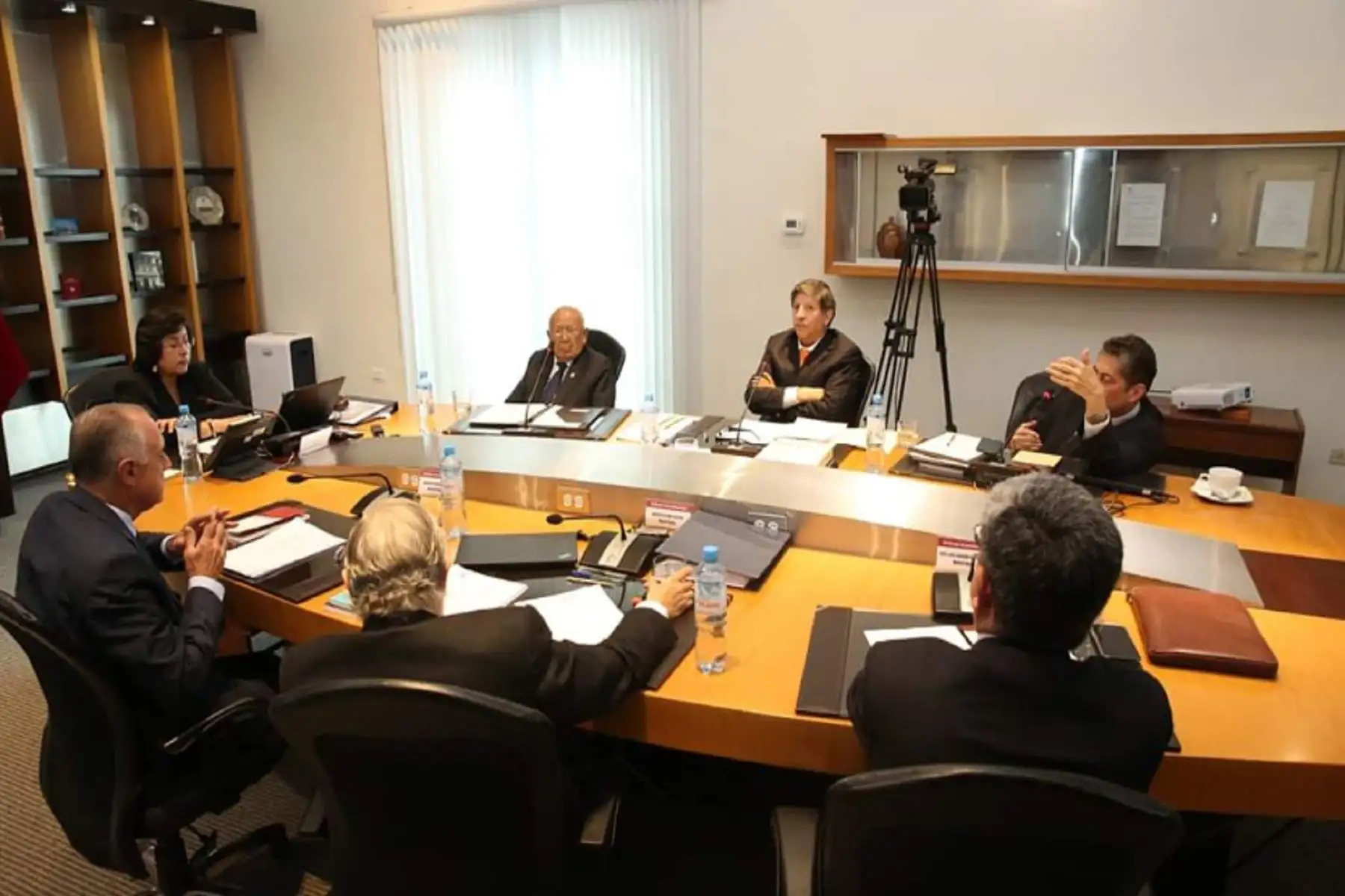 Tribunal Constitucional inicia debate sobre demanda competencial